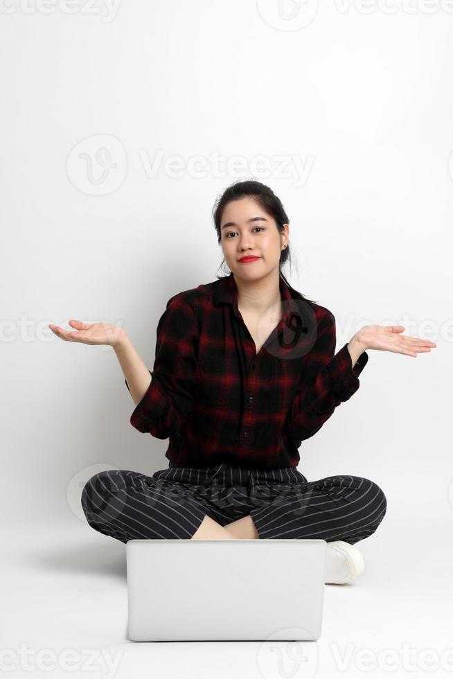 asiatische Frau im Studio foto