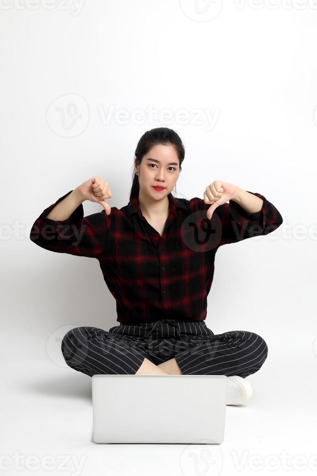 asiatische Frau im Studio foto