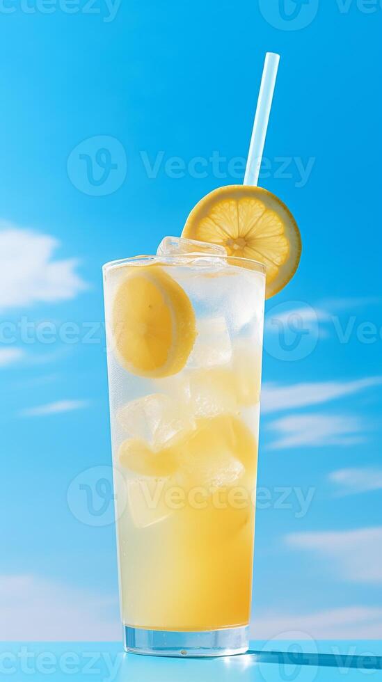 hell Sommer- Bild von vereist Limonade im Glas mit Zitrone Scheibe und Stroh ai generativ foto