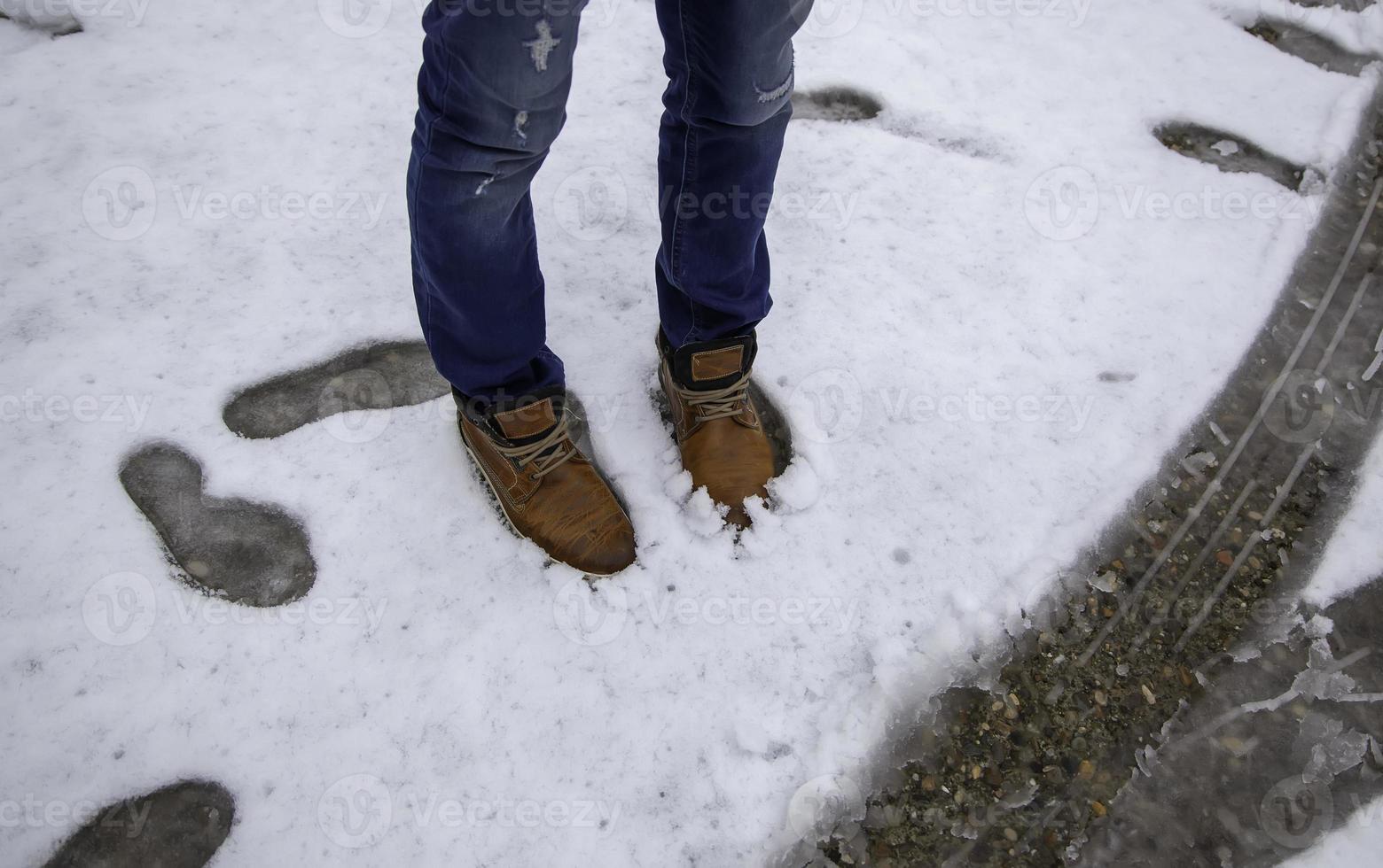 Fußabdrücke im Schnee foto