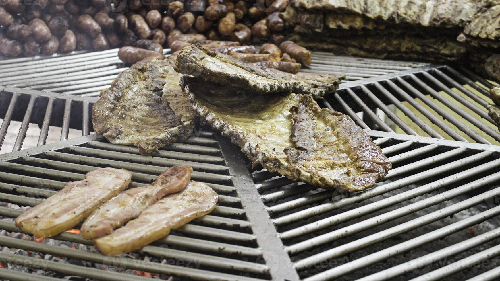 Schweinerippchen kochen foto