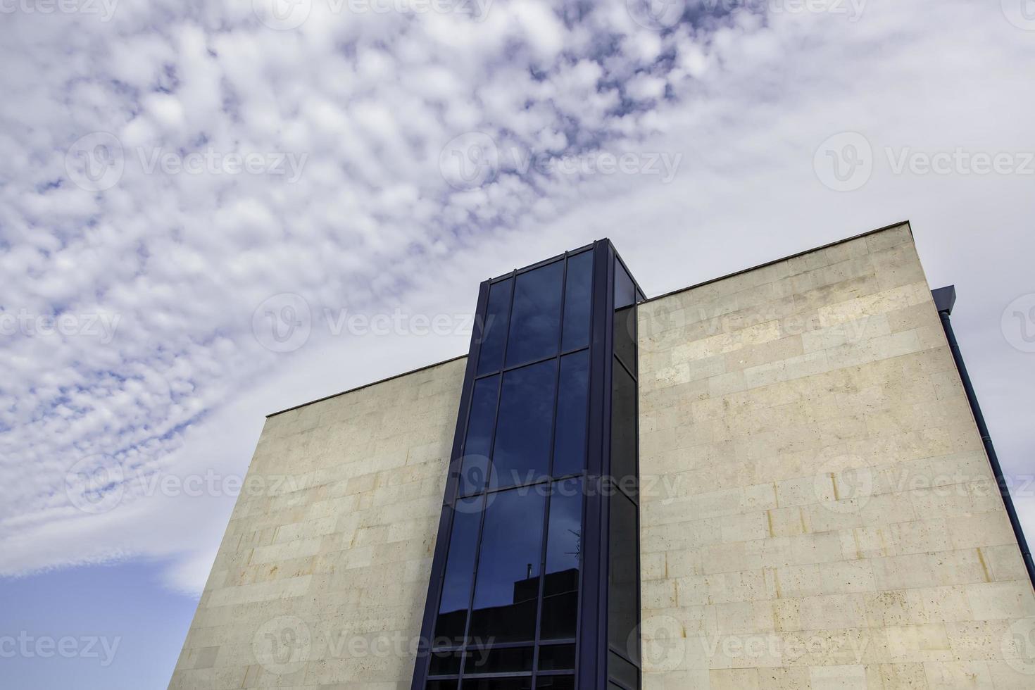 modernes Gebäude in der Stadt foto