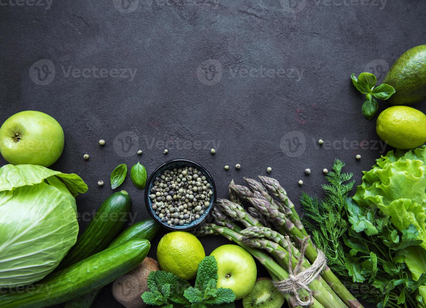 gesunder vegetarischer lebensmittelkonzepthintergrund foto