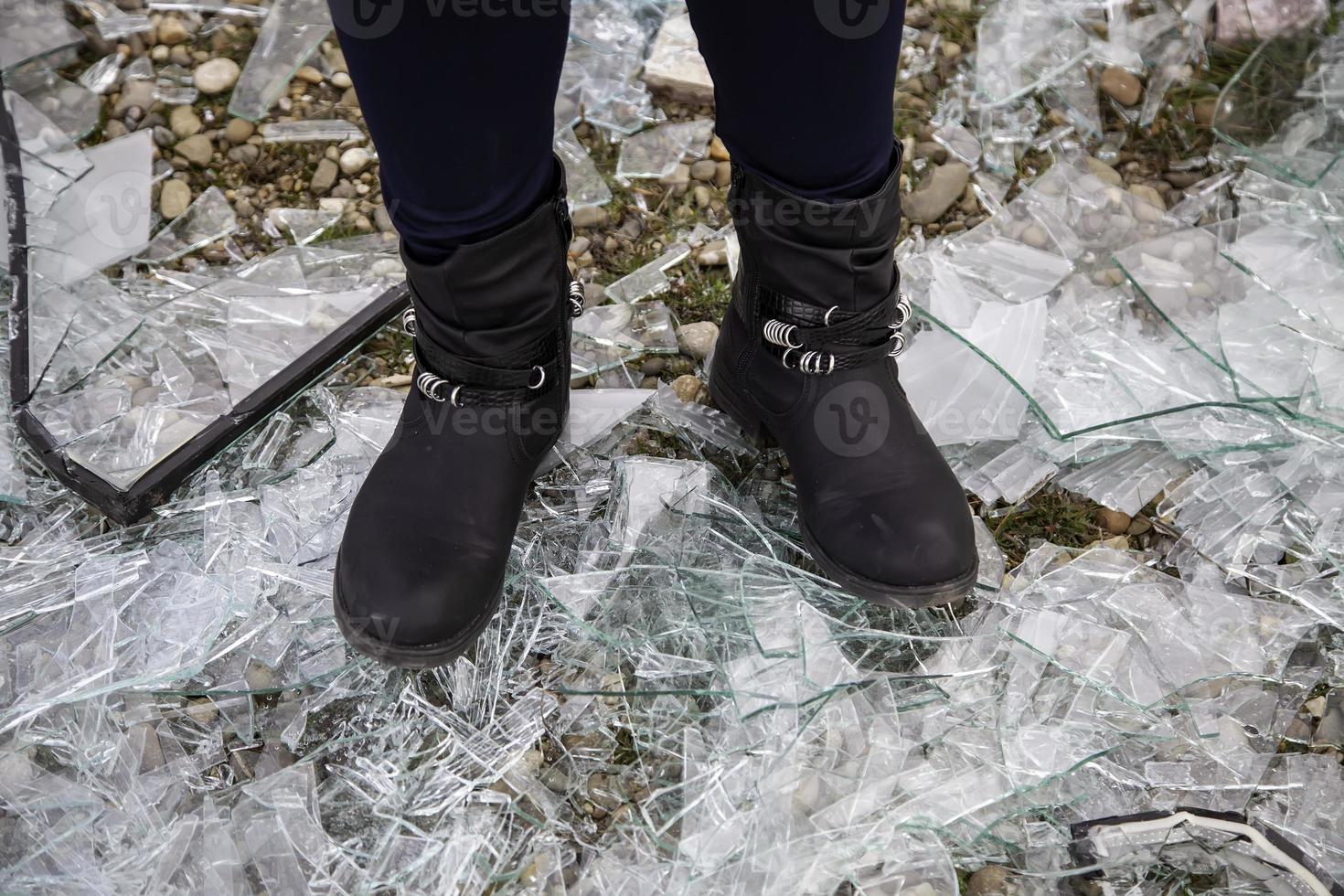 zerbrochenes Glas in Stücke foto