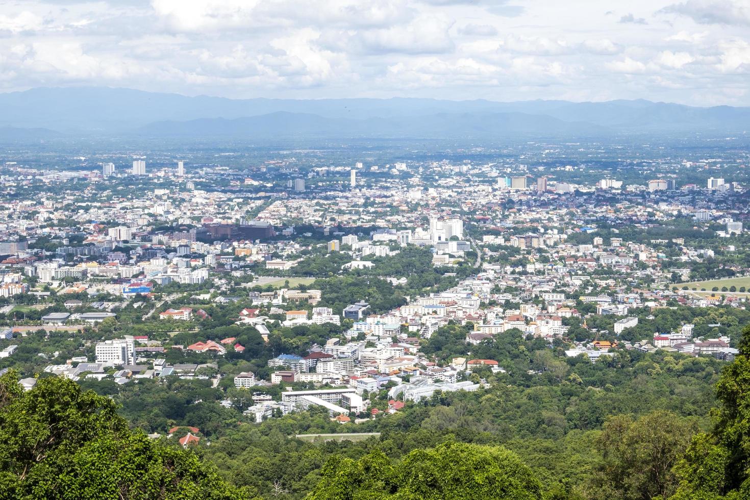 schöne stadtansicht draufsicht und kleinstadtstadt foto