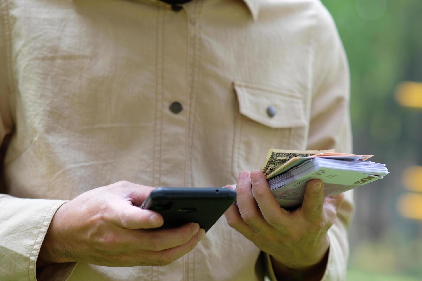 Geld sparen und Geschäftswachstumskonzept, Finanz- und Investitionskonzept foto