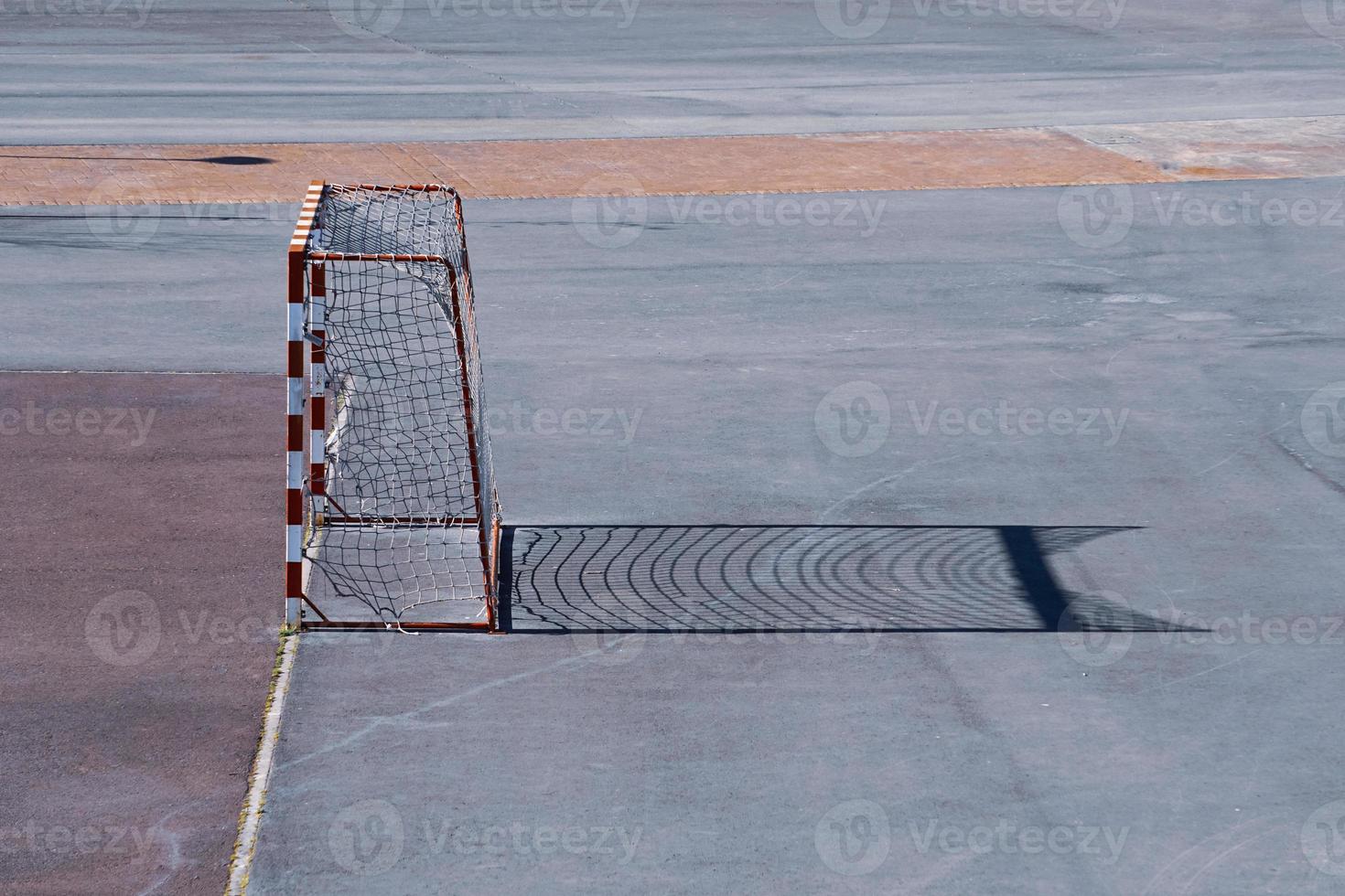 alte Straßenfußballtor-Sportausrüstung foto