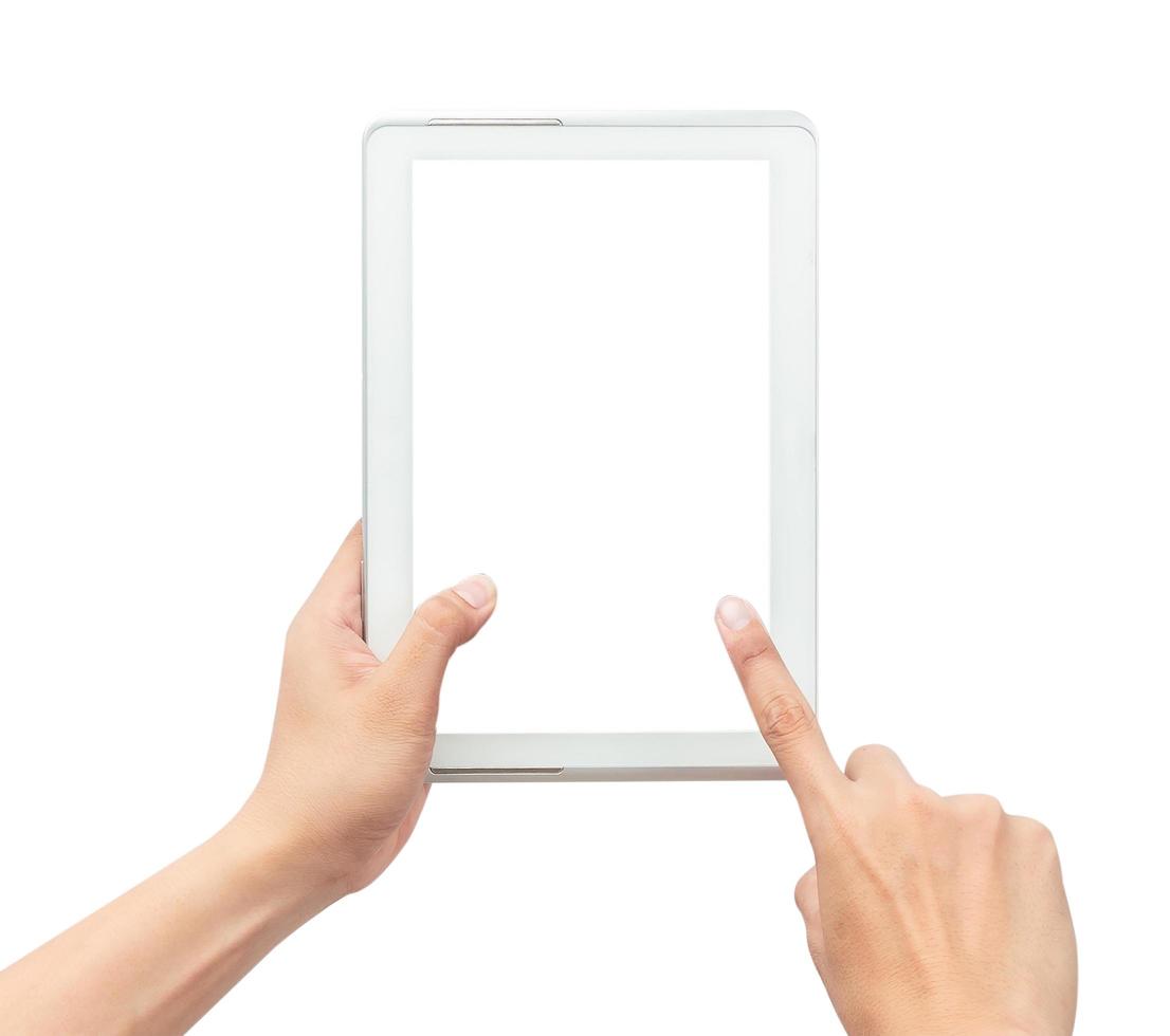 Hand mit Tablet-Computer auf weißem Hintergrund mit Beschneidungspfad foto