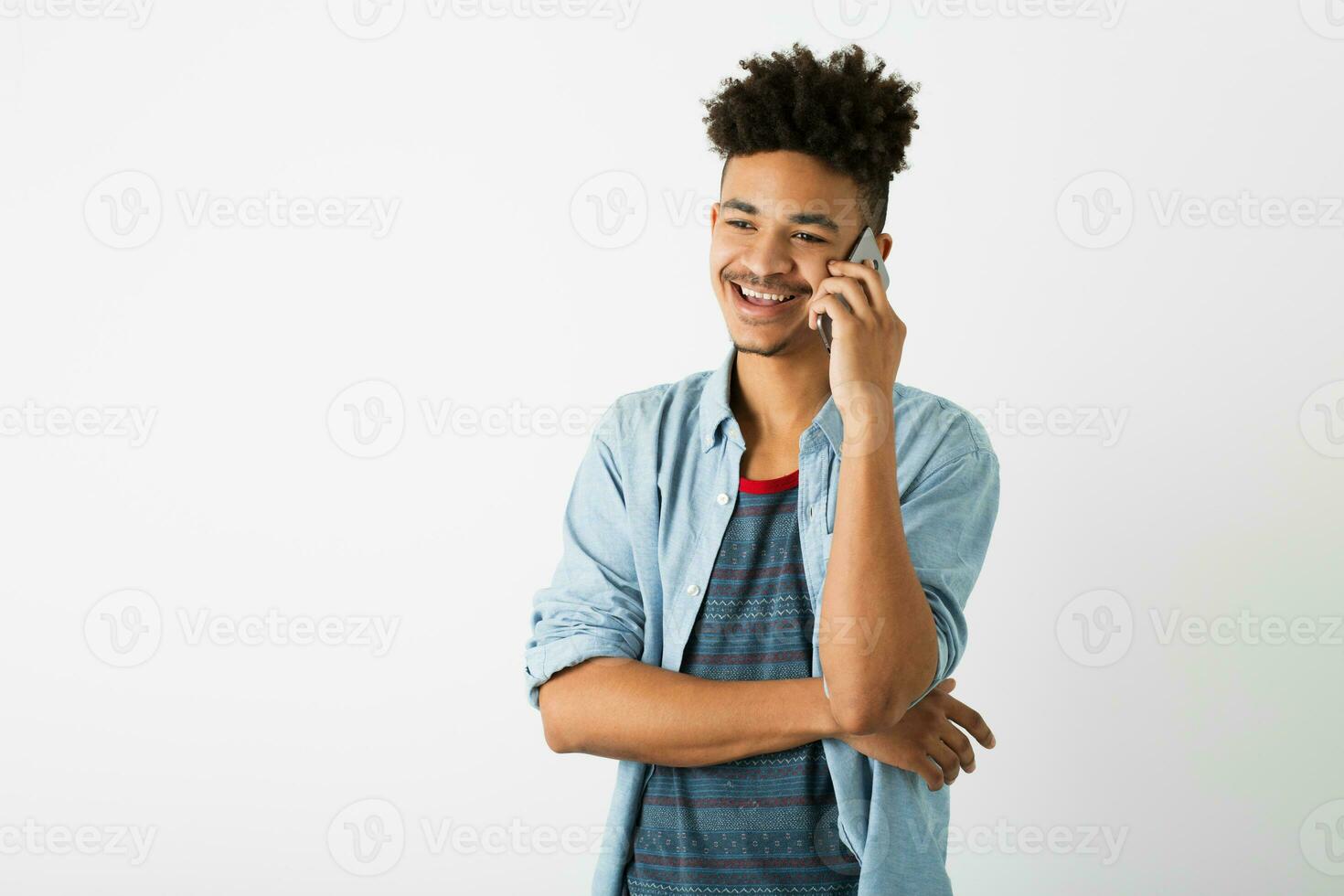 jung gut aussehend schwarz Mann, afrikanisch amerikanisch Jugend foto