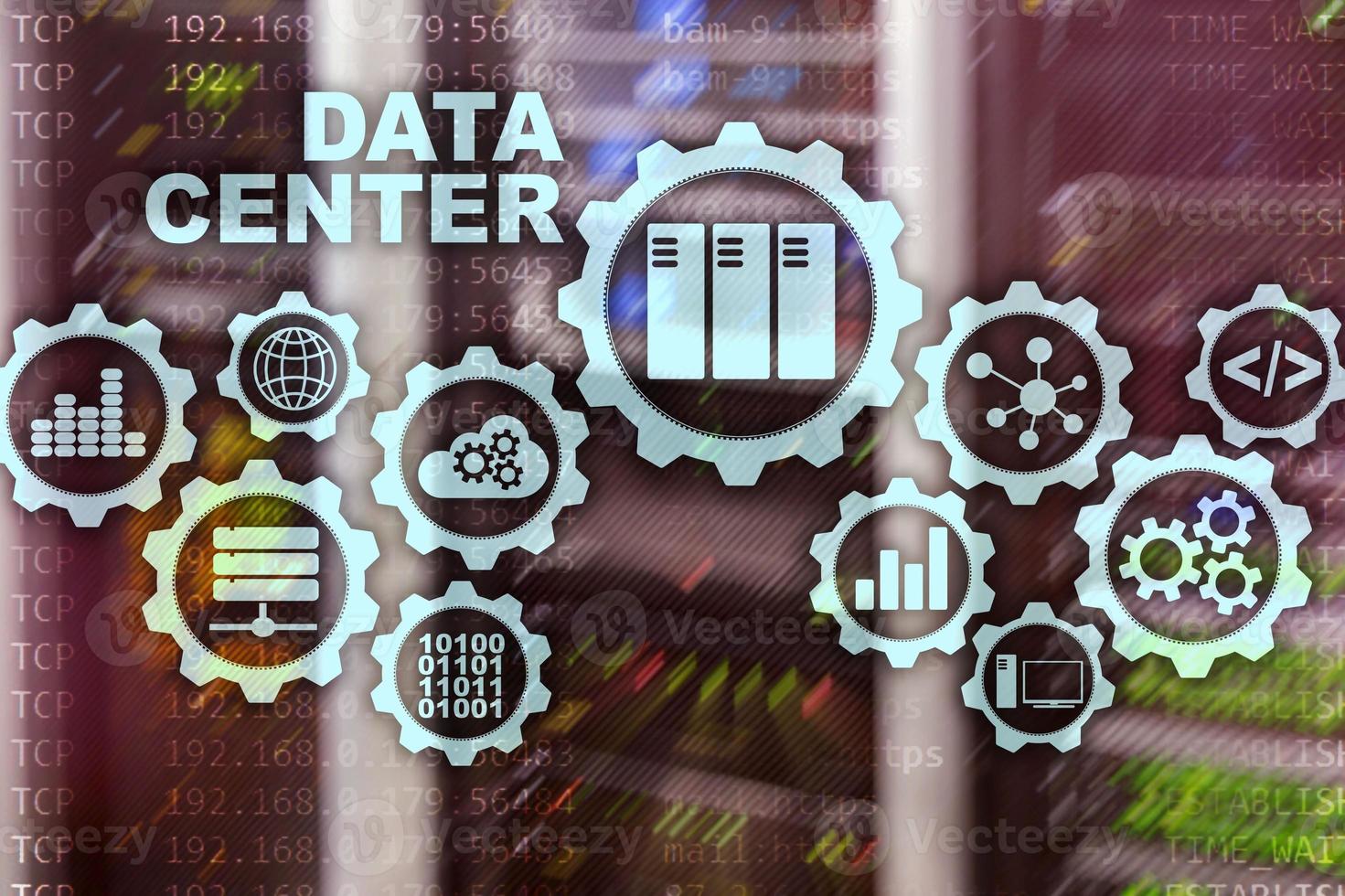 Rechenzentrum der Zukunft auf einem virtuellen Bildschirm. Business-Informationstechnologie-Konzept. Speicherung von Daten und Sicherstellung der Geschäftskontinuität foto