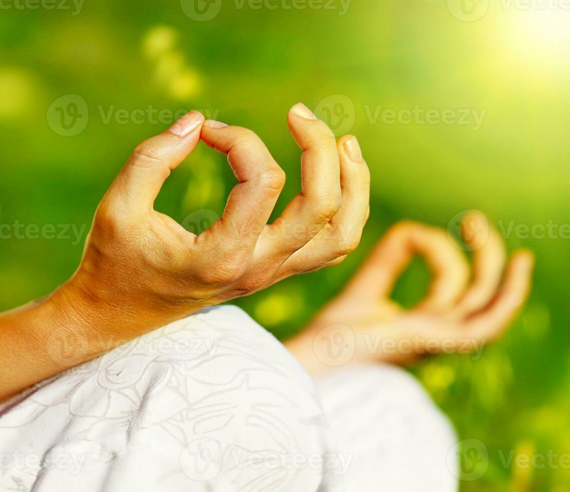 Yoga Meditation draussen foto