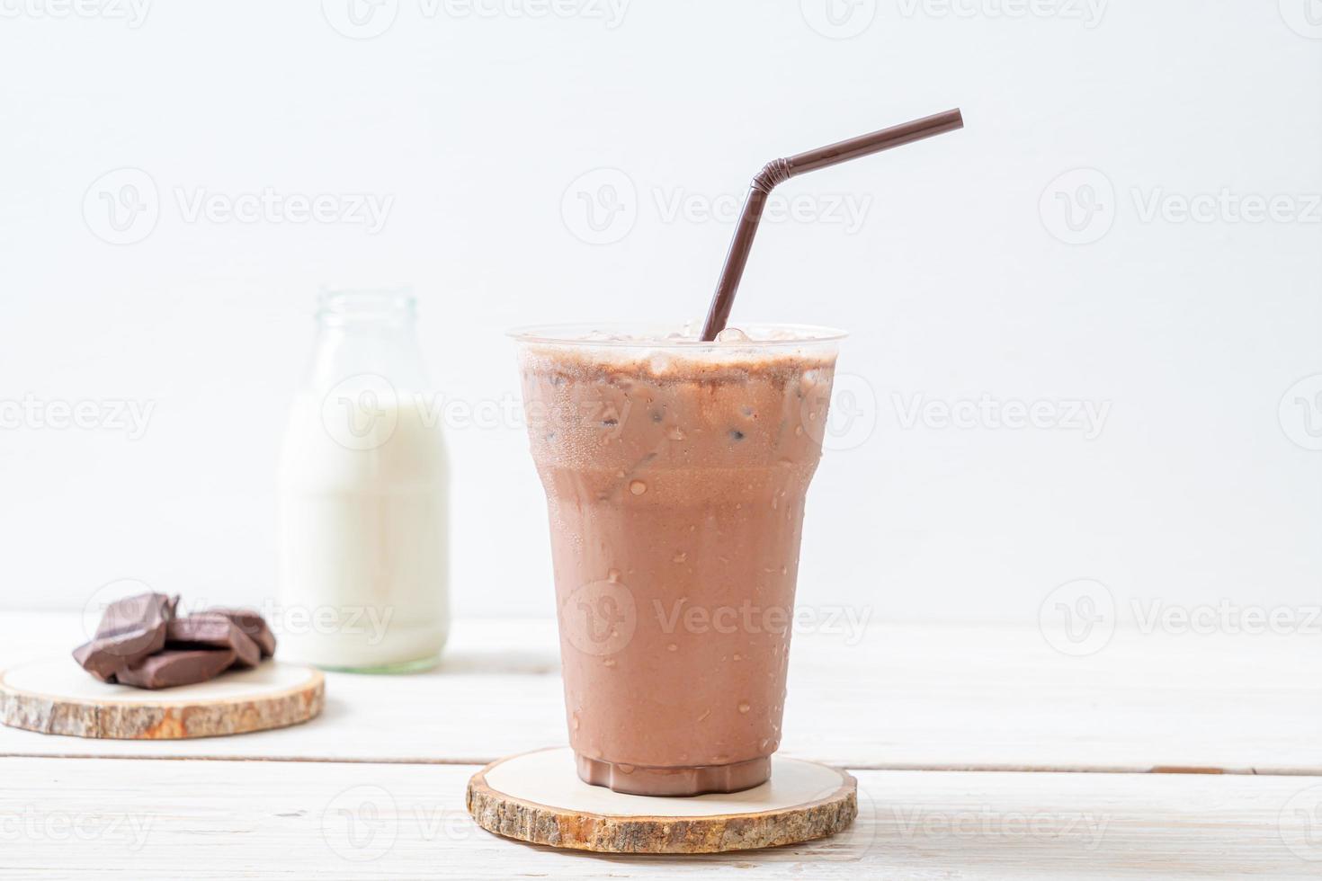 eisgekühltes Schokoladenmilchshake-Getränk foto