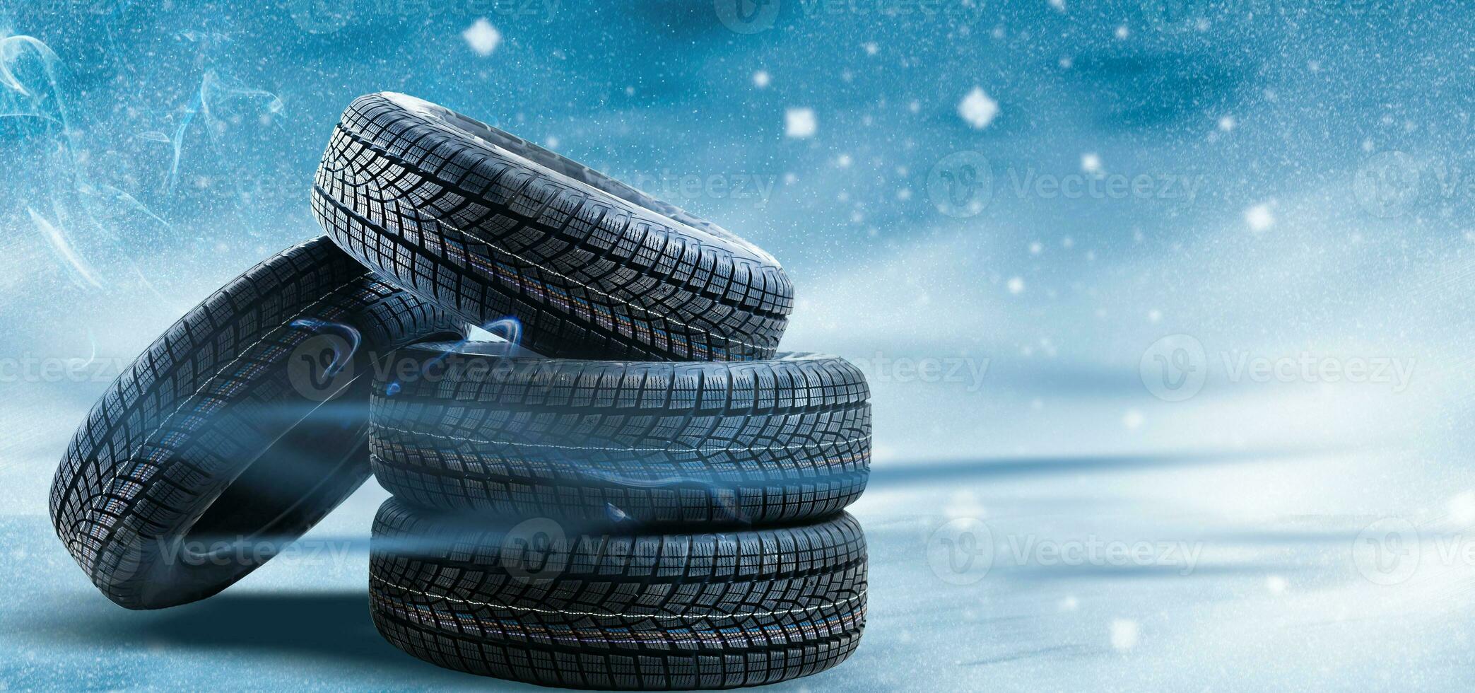 Winter Reifen Startseite auf Beleuchtung auf Blau und Schnee Hintergrund foto