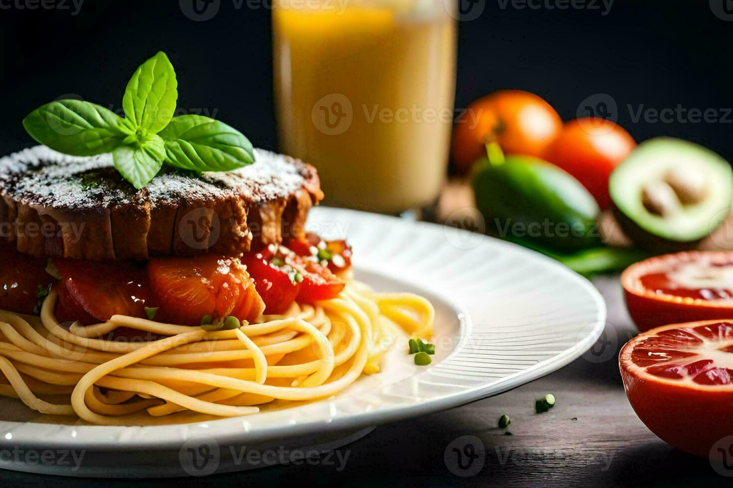 ein Teller von Spaghetti mit Fleisch und Tomaten. KI-generiert foto