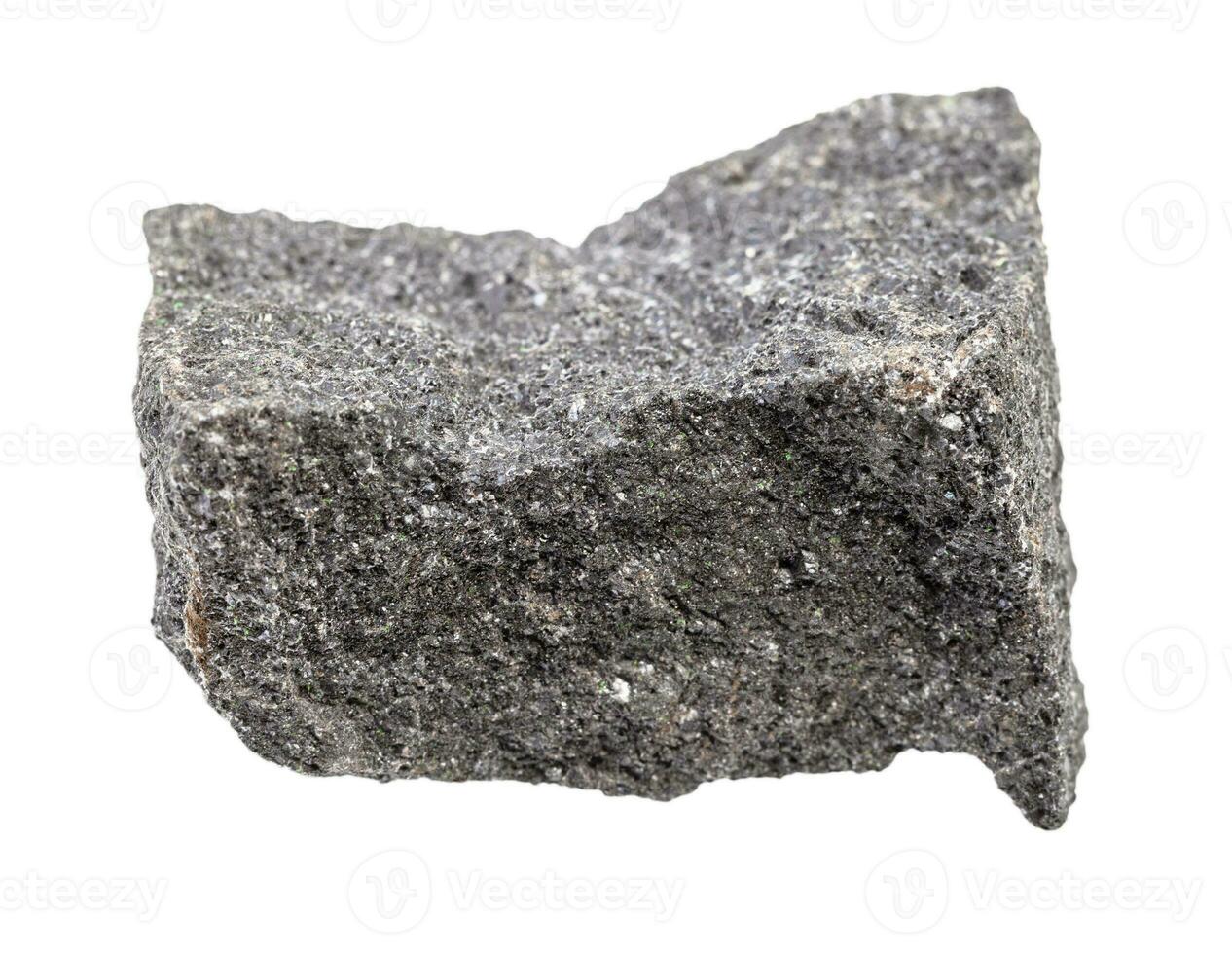 Stück von roh Chromit Felsen isoliert auf Weiß foto