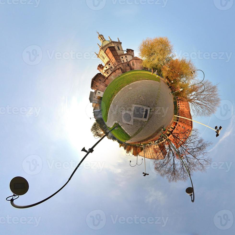 kleiner panoramischer planet auf milano, italien foto