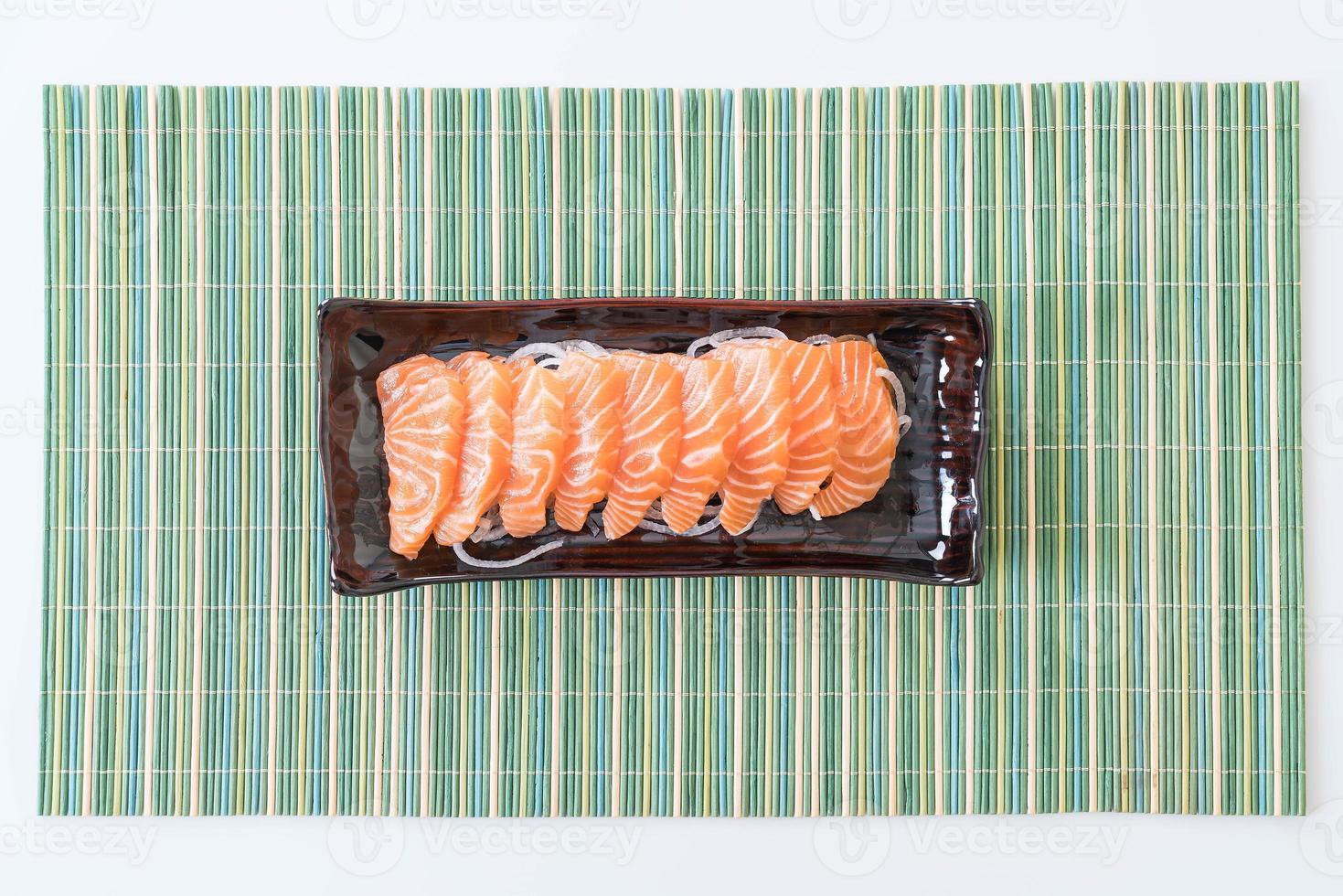 Lachs rohes Sashimi - japanisches Essen foto