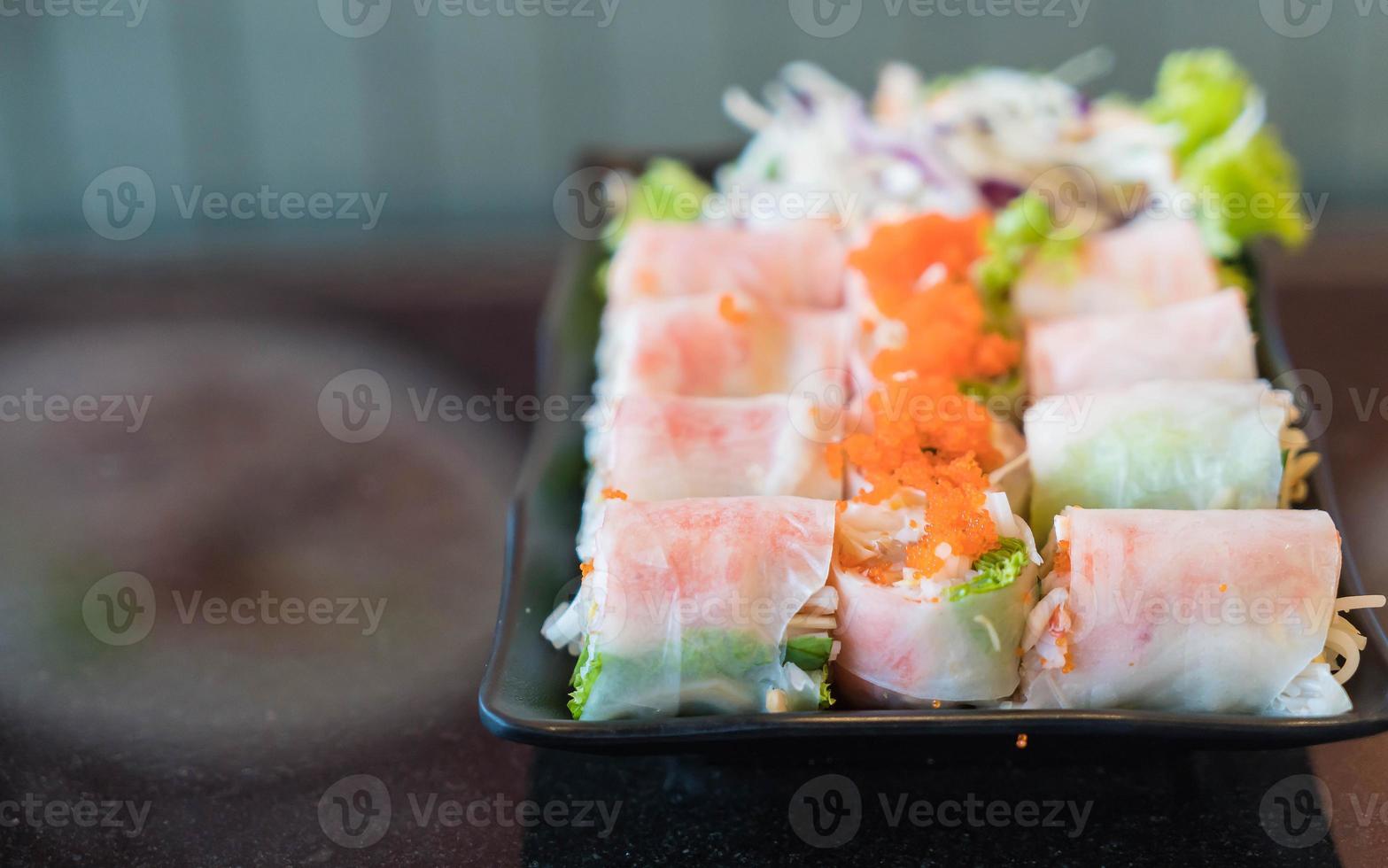 Salatbrötchen Gemüse mit Salat foto