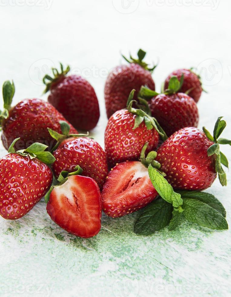 frische reife leckere Erdbeeren foto