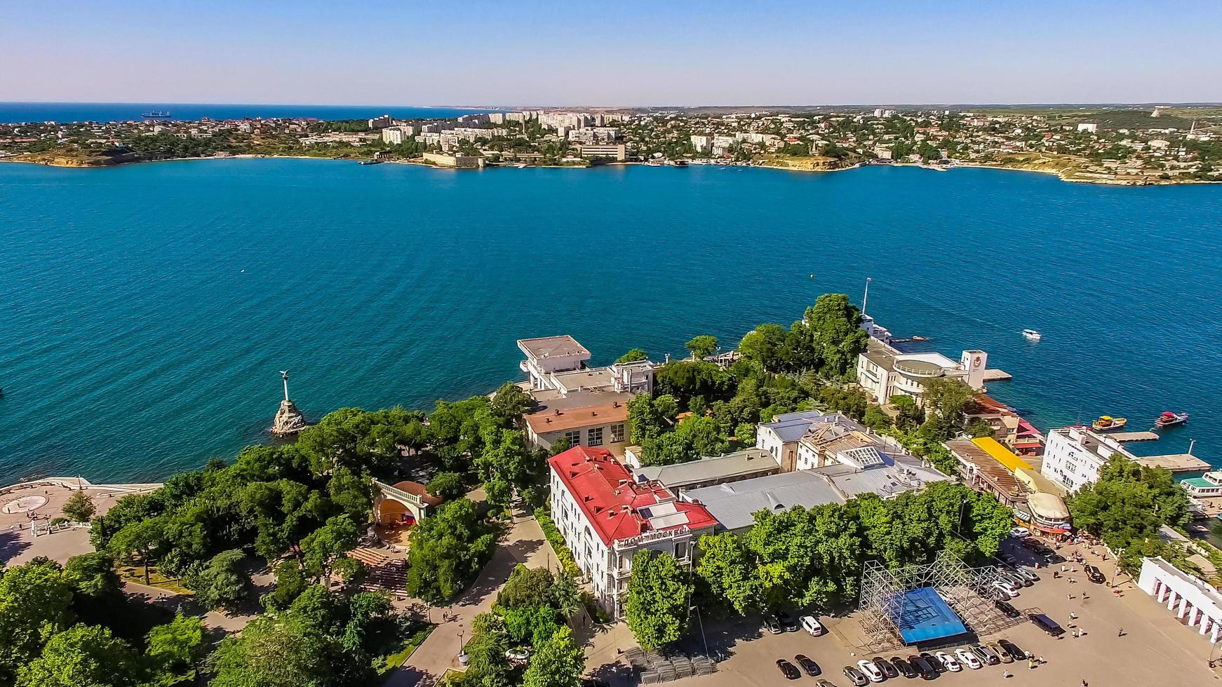 Luftaufnahmen der Stadtlandschaft von Sewastopol foto