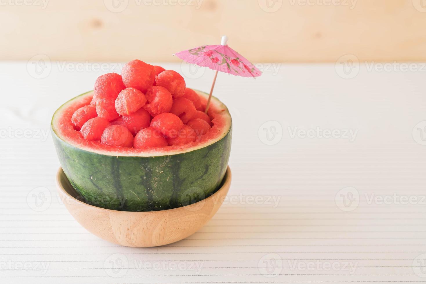 frische Wassermelone auf dem Tisch foto