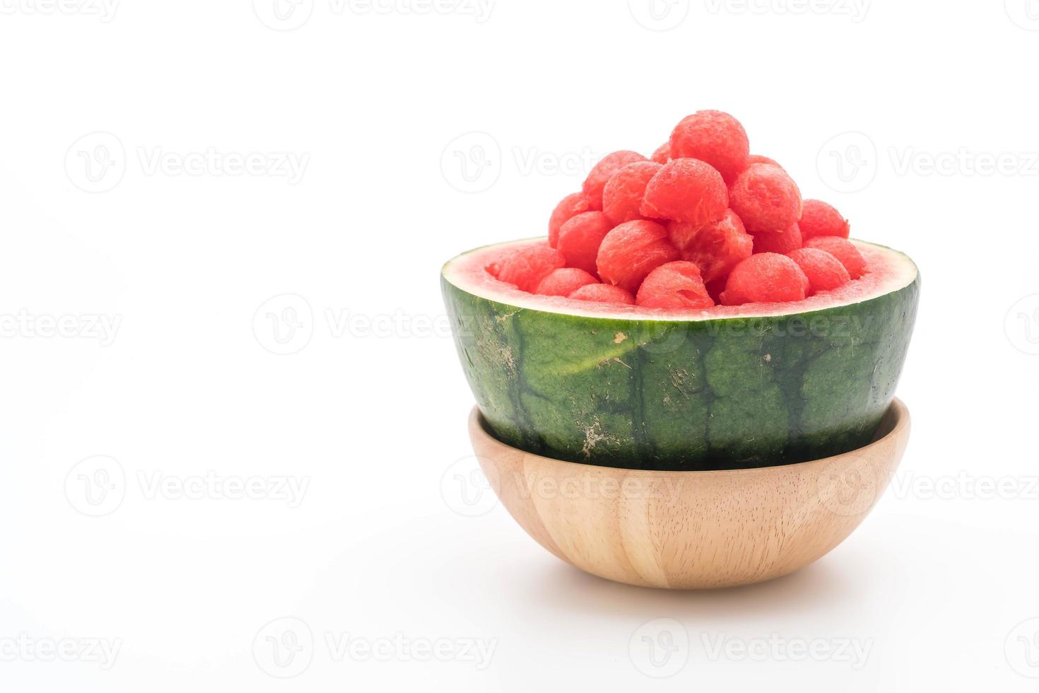 frische Wassermelone auf weißem Hintergrund foto