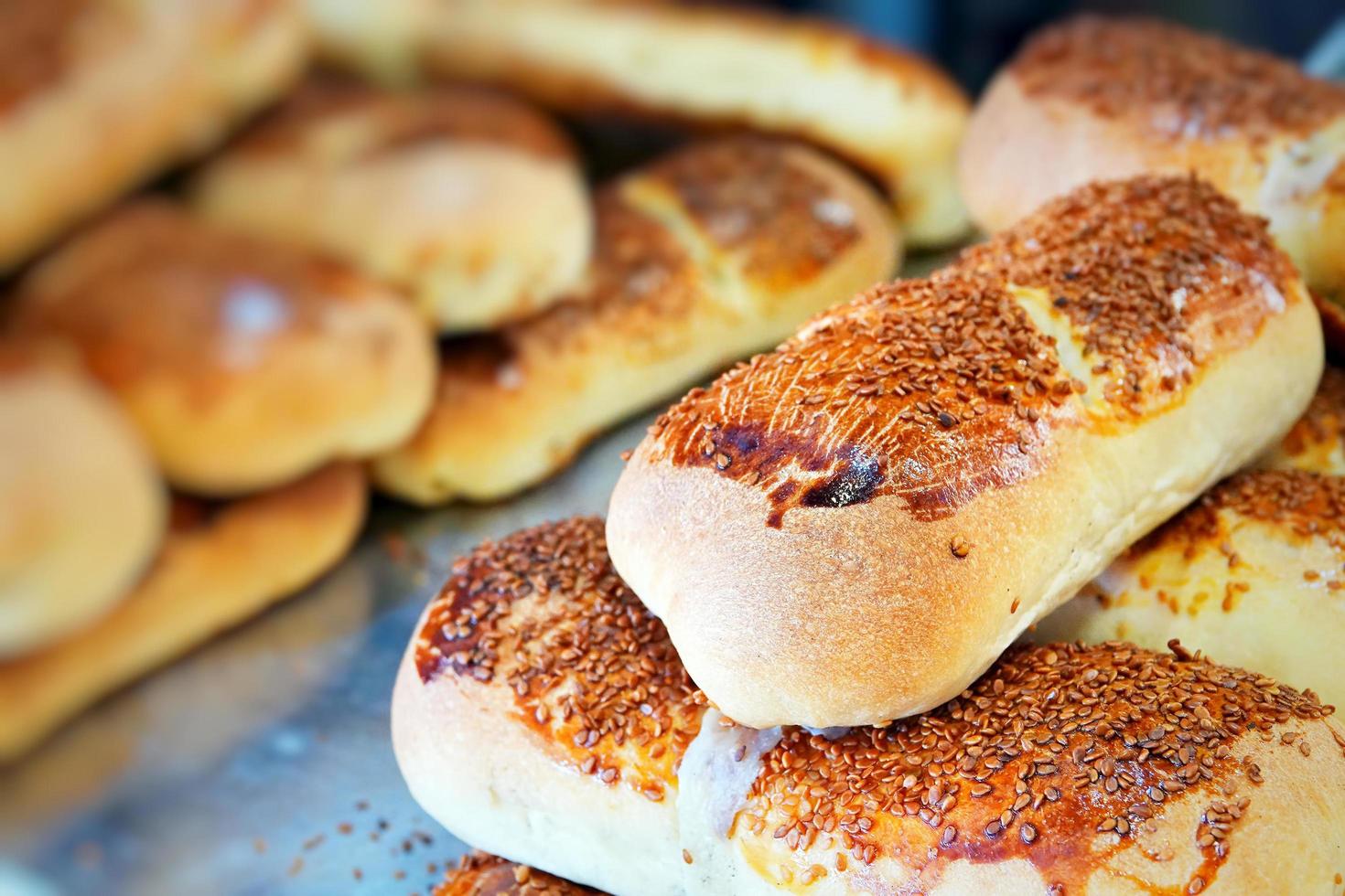 leckeres herzhaftes Gebäck zum Frühstück foto