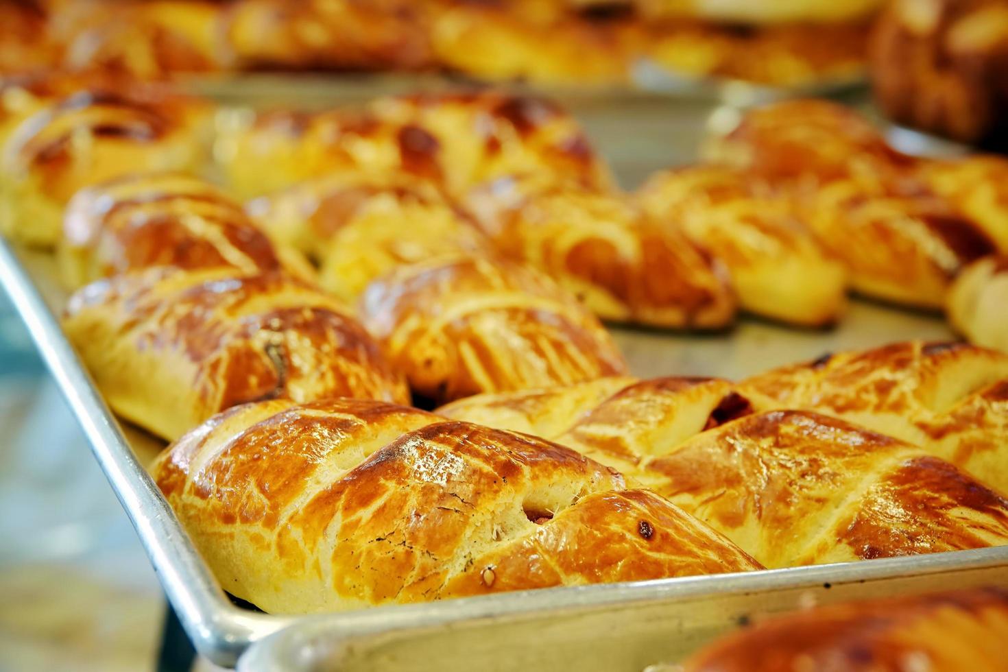 leckeres herzhaftes Gebäck zum Frühstück foto