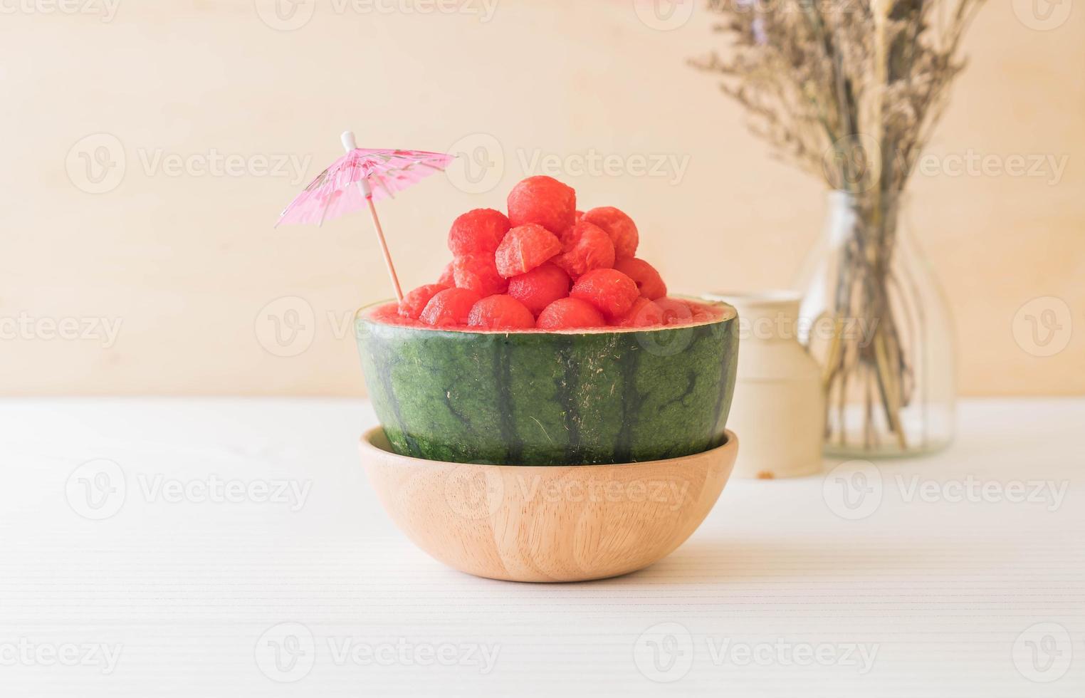 frische Wassermelone auf dem Tisch foto