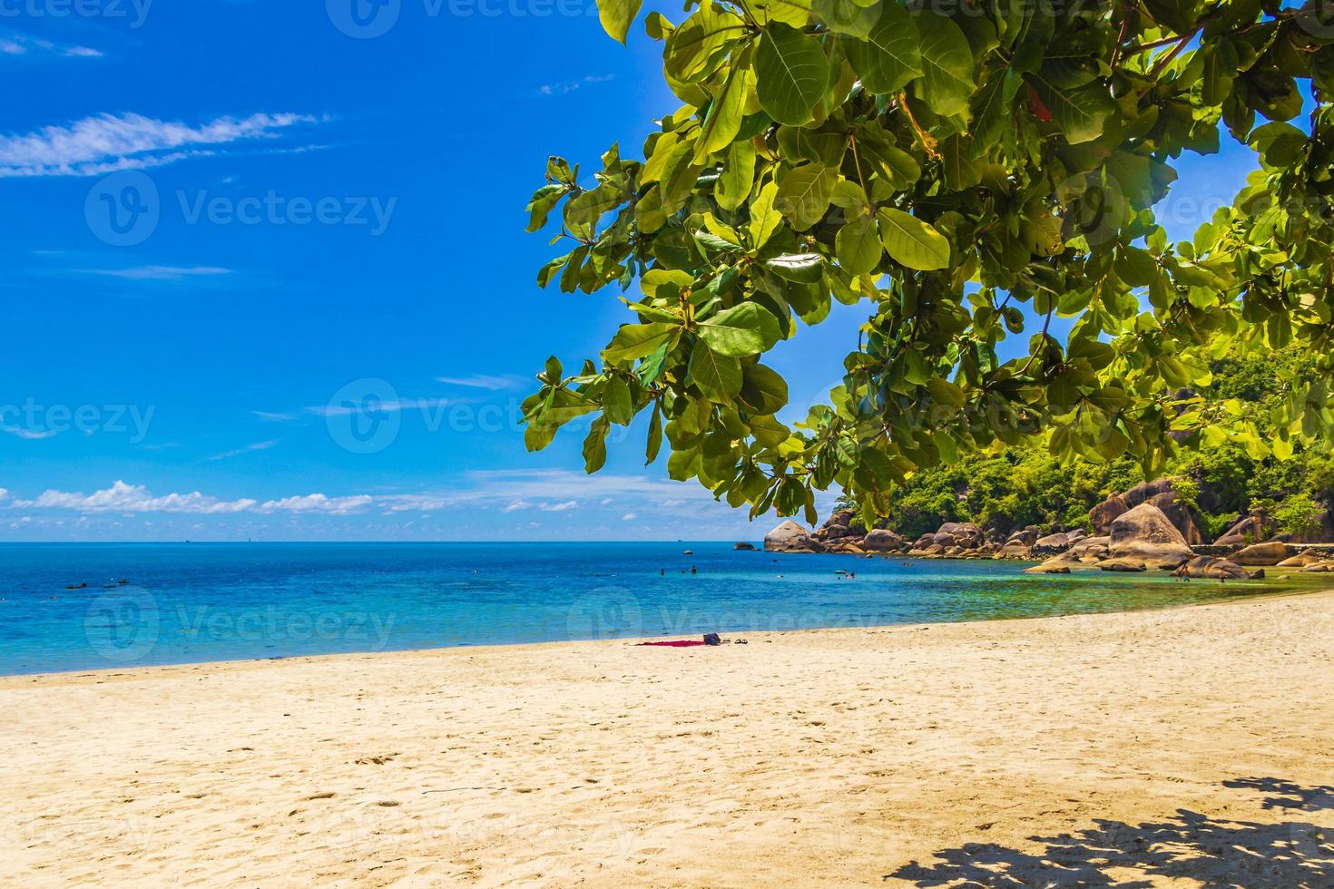 schöner panoramablick vom silbernen strand koh samui thailand. foto