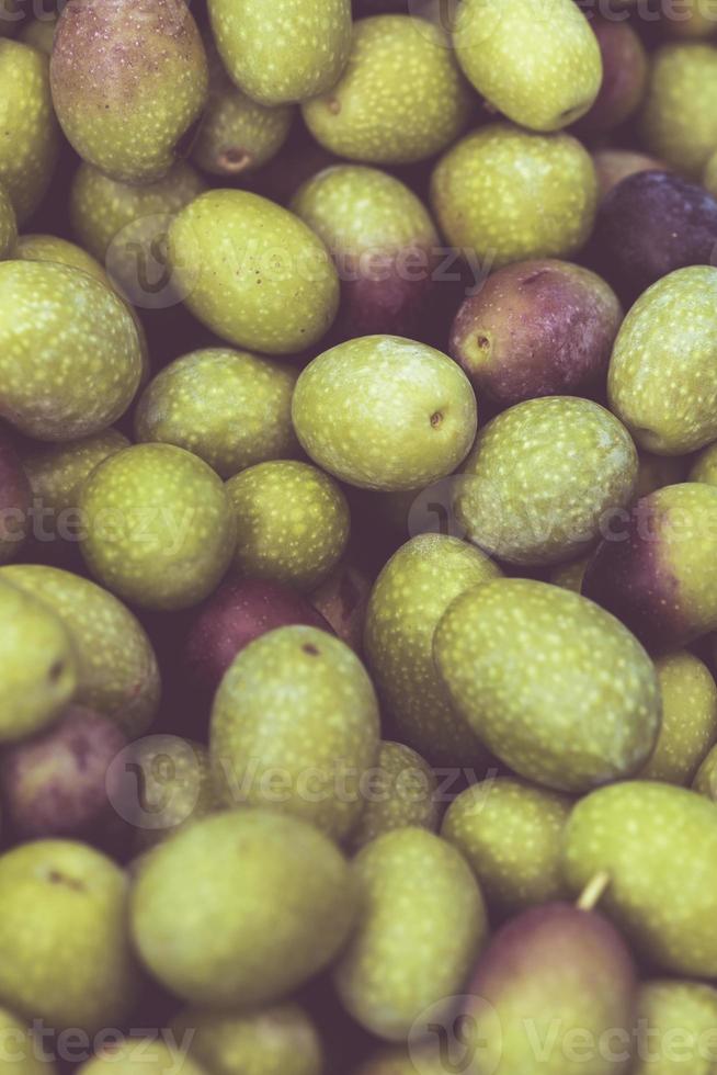 Detail von hochwertigen ligurischen Oliven foto