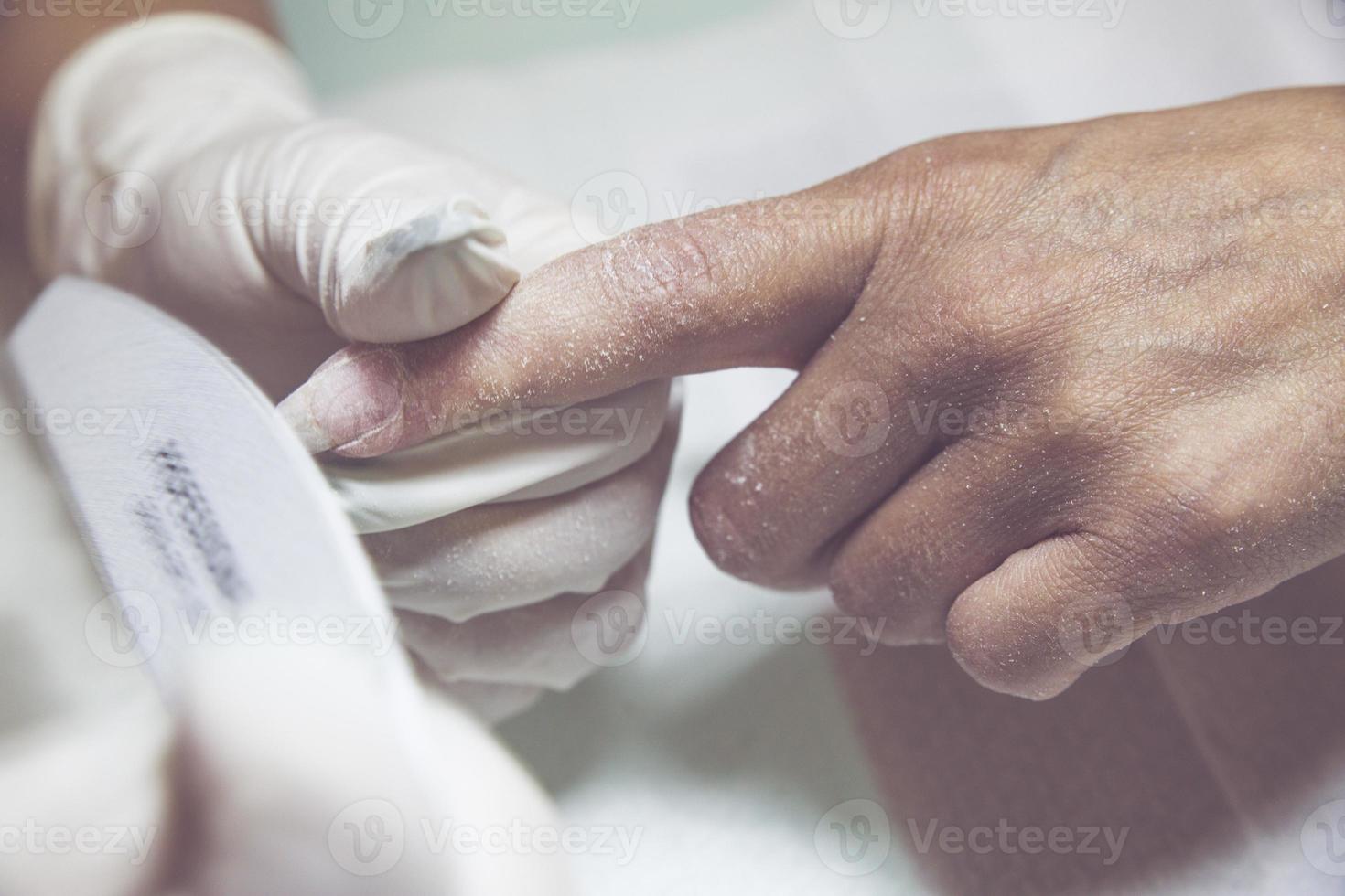 Nageldekoration und Pflege foto