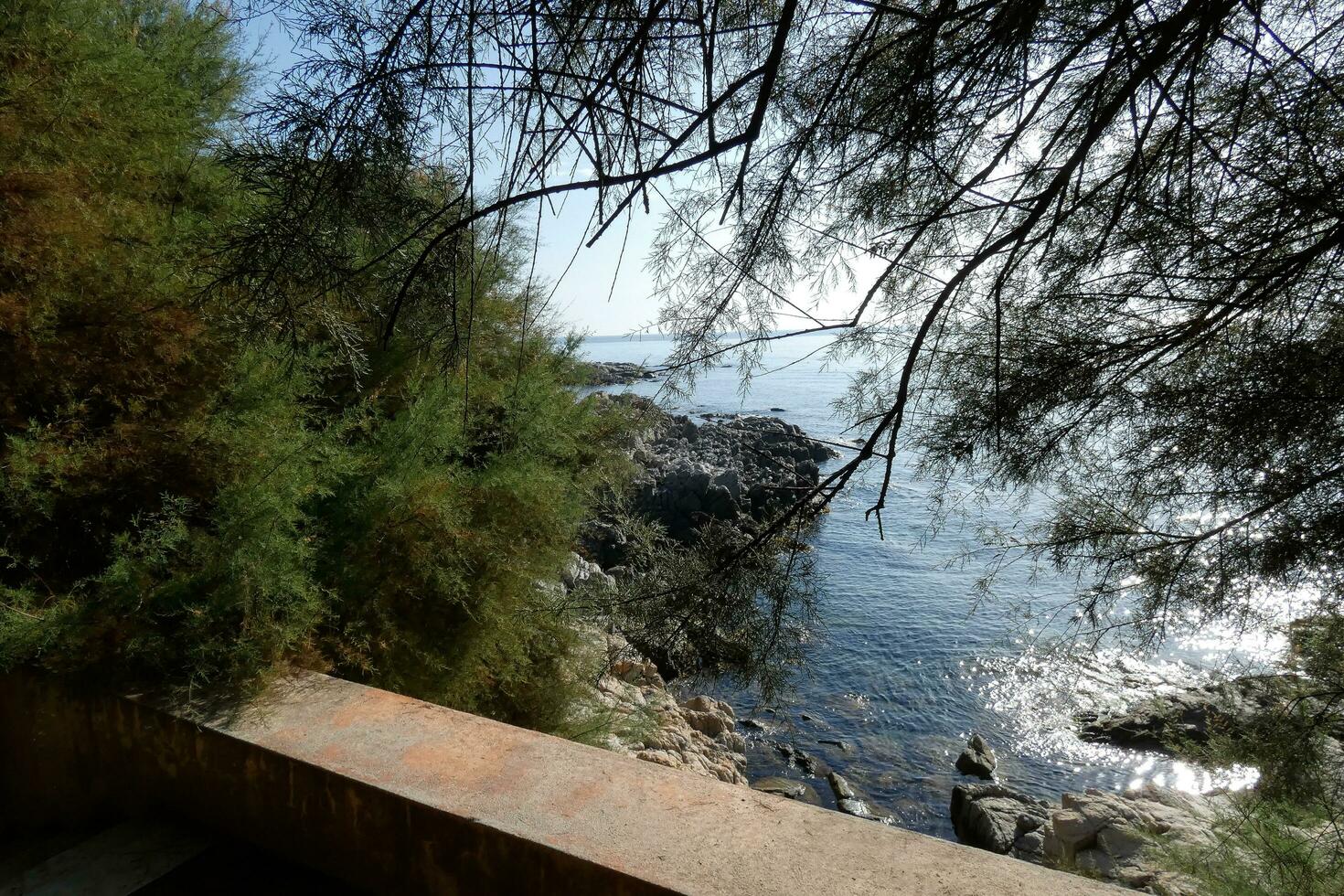 camino de ronda an der katalanischen costa brava, s'agaro, spanien foto