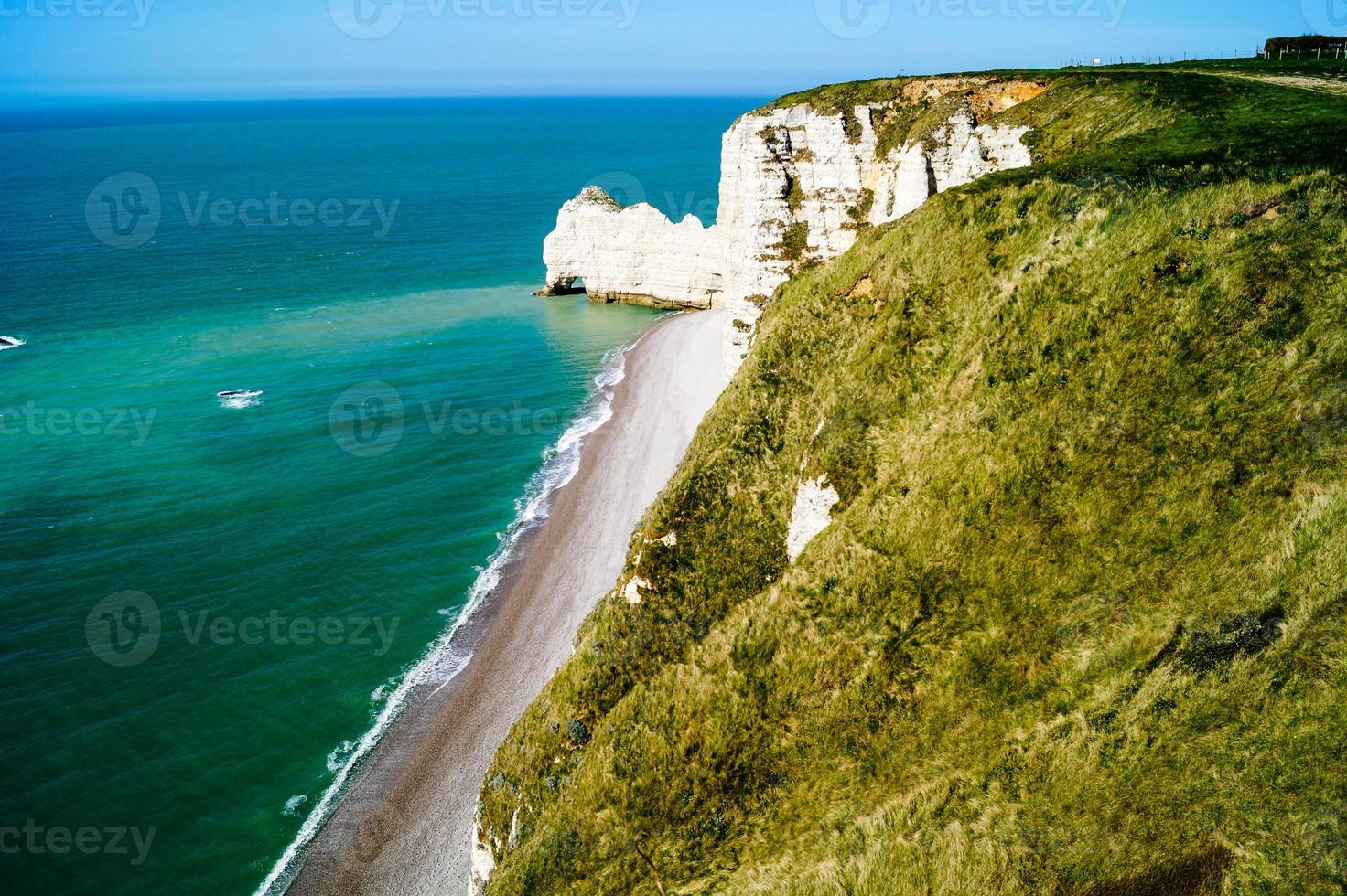 die weißen kreidefelsen von etretat normandie frankreich foto