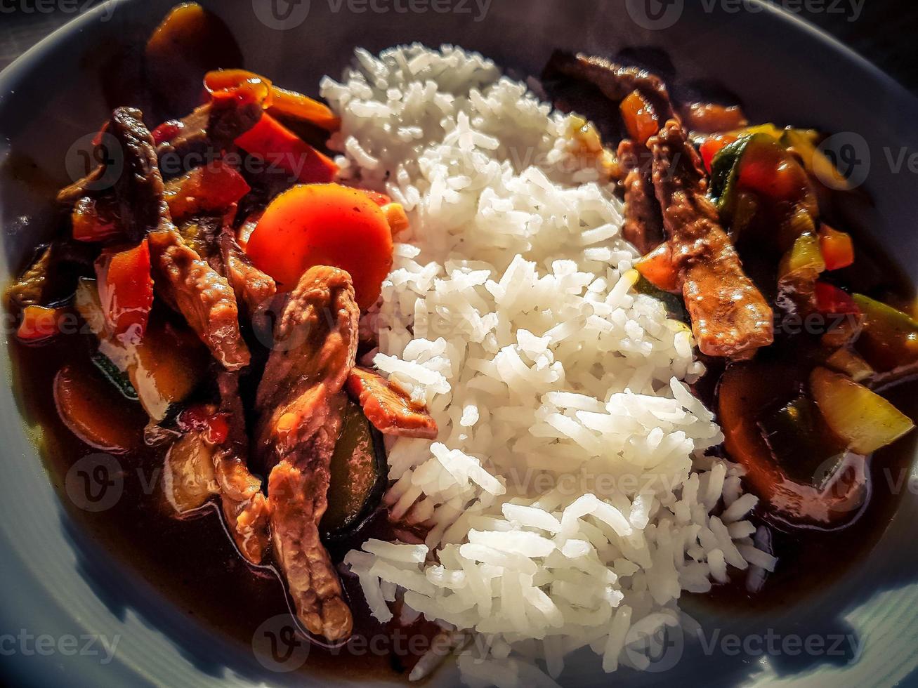 traditionelles frisches asiatisches Curry foto