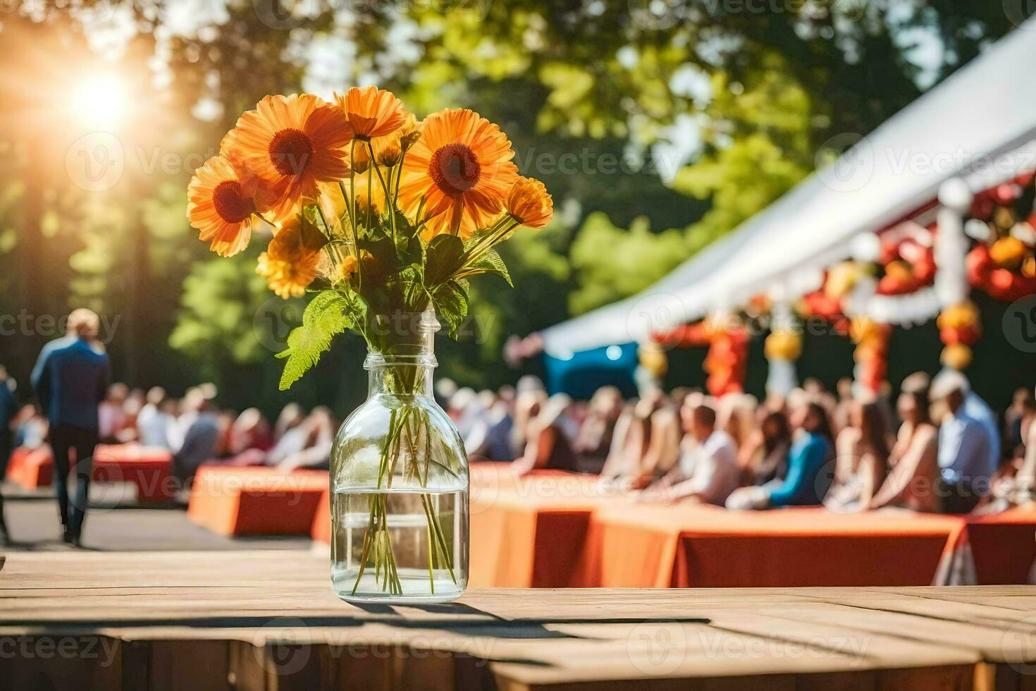 ein Vase von Blumen auf ein Tabelle im Vorderseite von ein Menge. KI-generiert foto