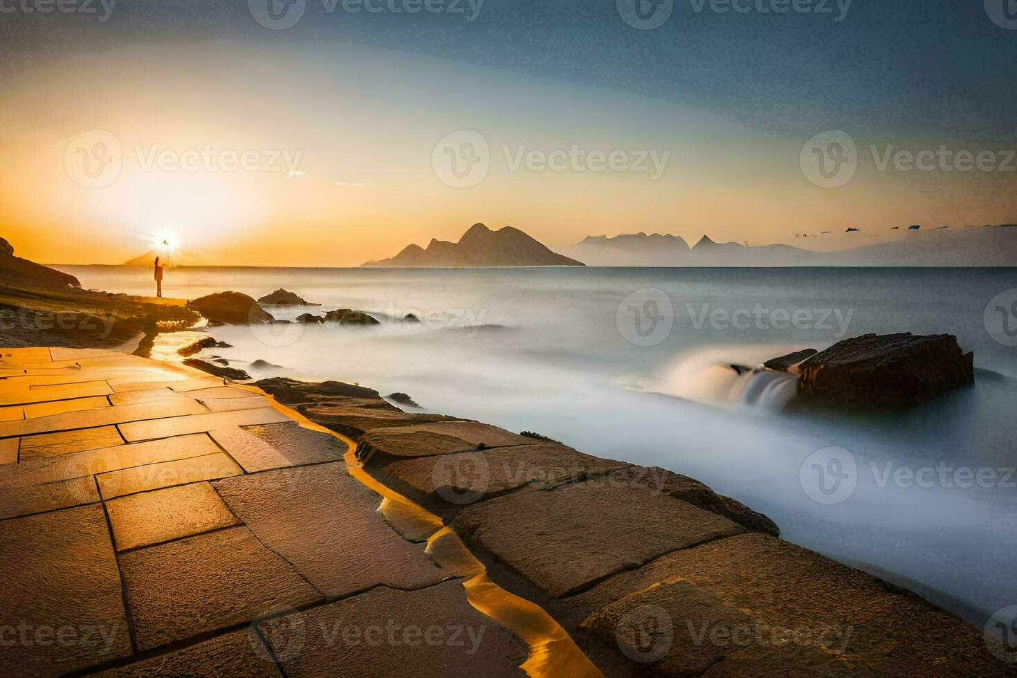 ein Mann Stehen auf ein Stein Gehweg beim das Strand beim Sonnenuntergang. KI-generiert foto