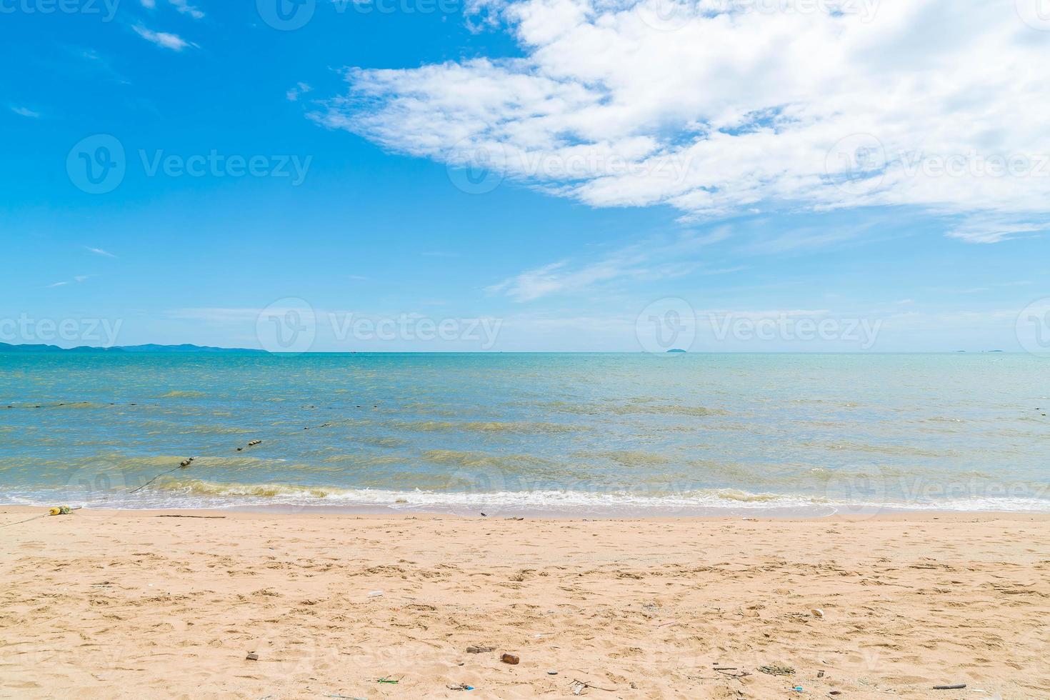 leerer See- und Strandhintergrund foto