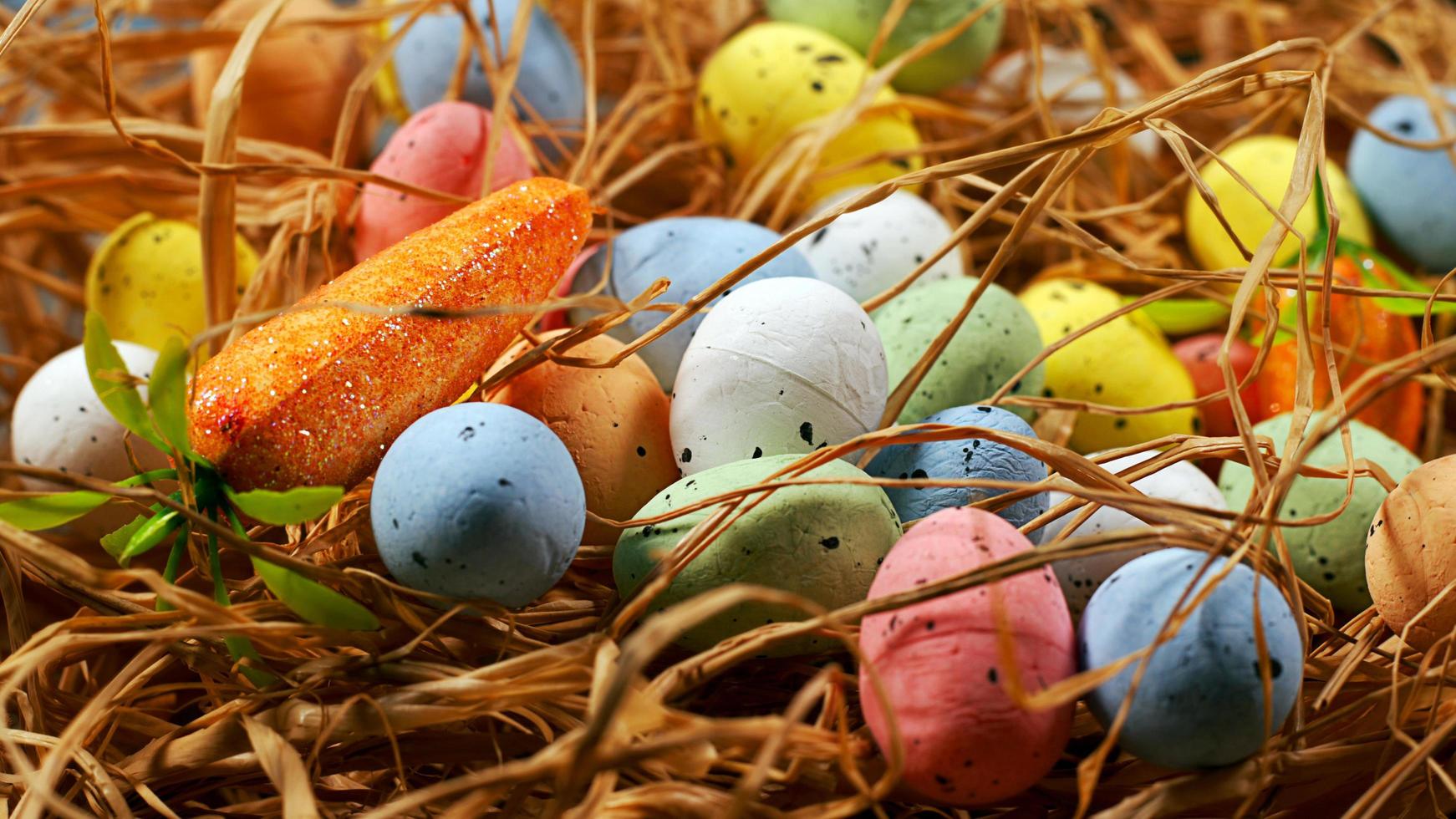 bunte traditionelle Ostereier foto