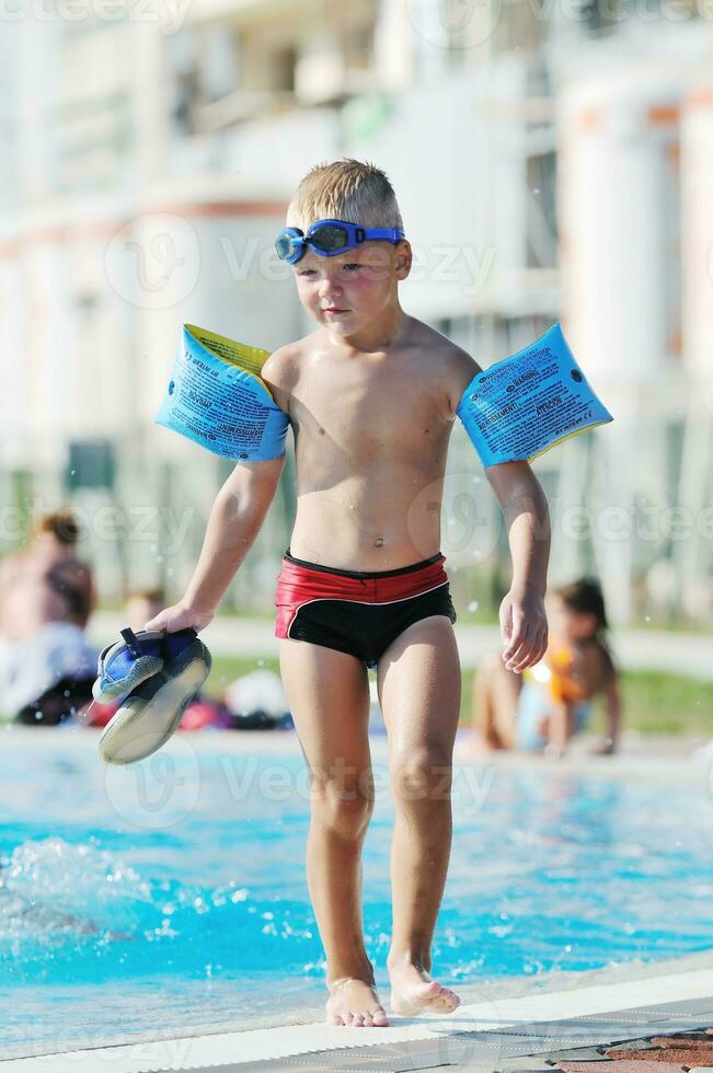 Spaß im Schwimmbad foto