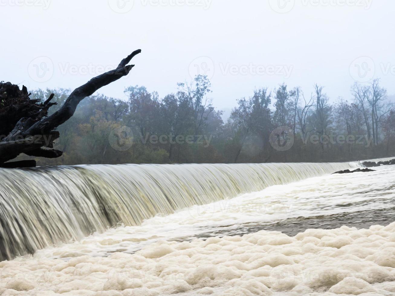 Potomac River aus dem Great Falls Park im Winter foto