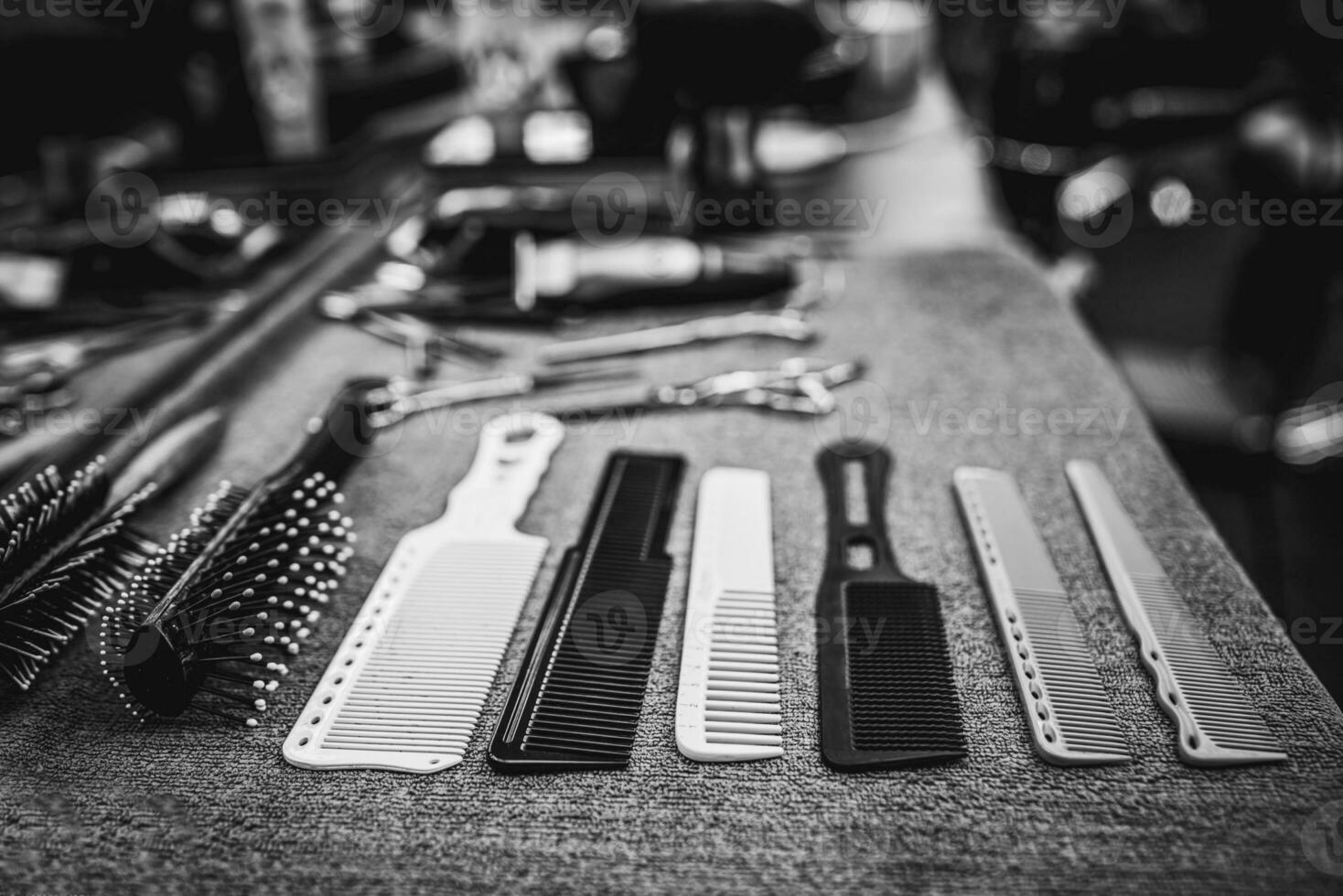 Friseur Zubehör sind auf das Regal im das Salon foto