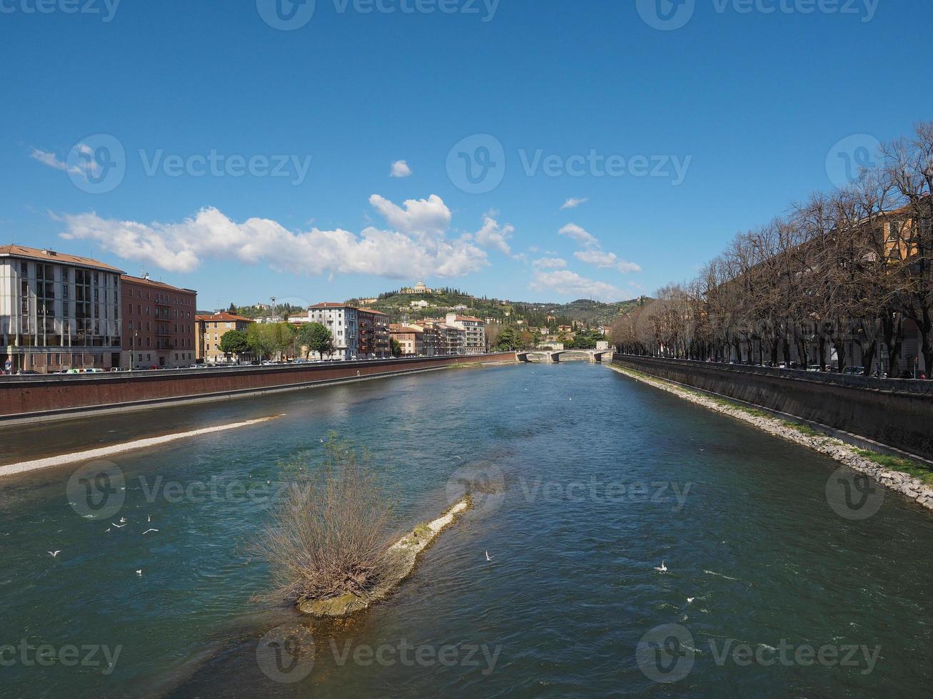 Fluss Etsch in Verona foto