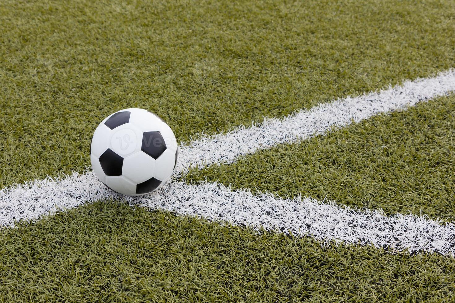 Fußball auf dem Feld foto