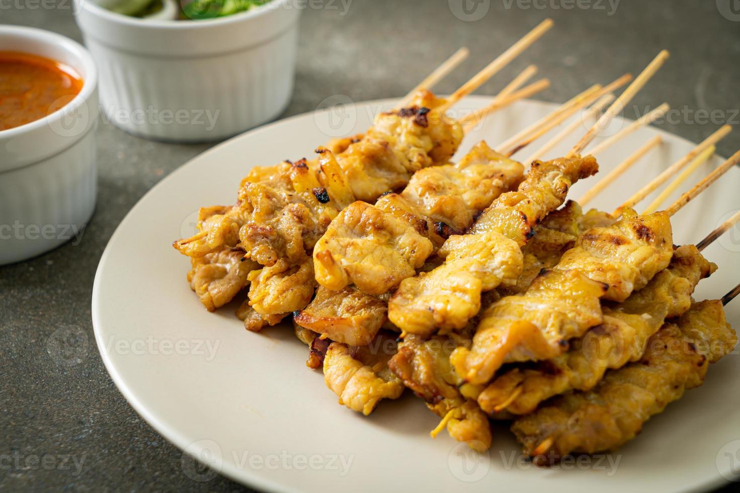 Schweinefleisch Satay mit Erdnusssauce foto