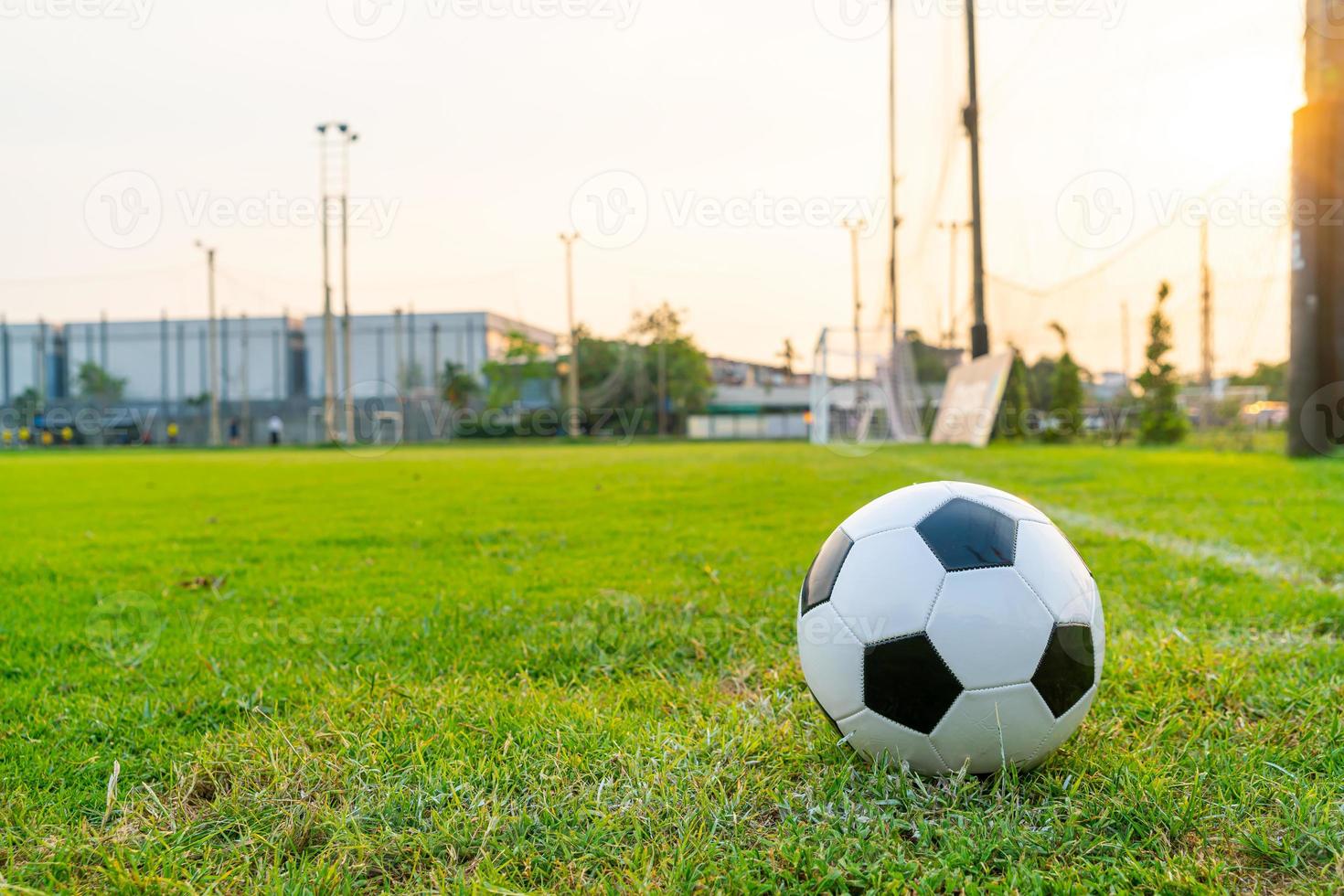 Fußball auf dem Ballfeld foto