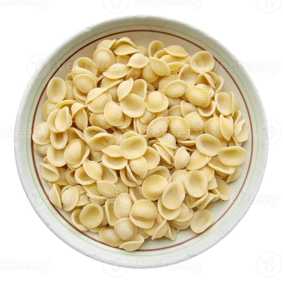 Orecchiette-Nudeln isoliert foto