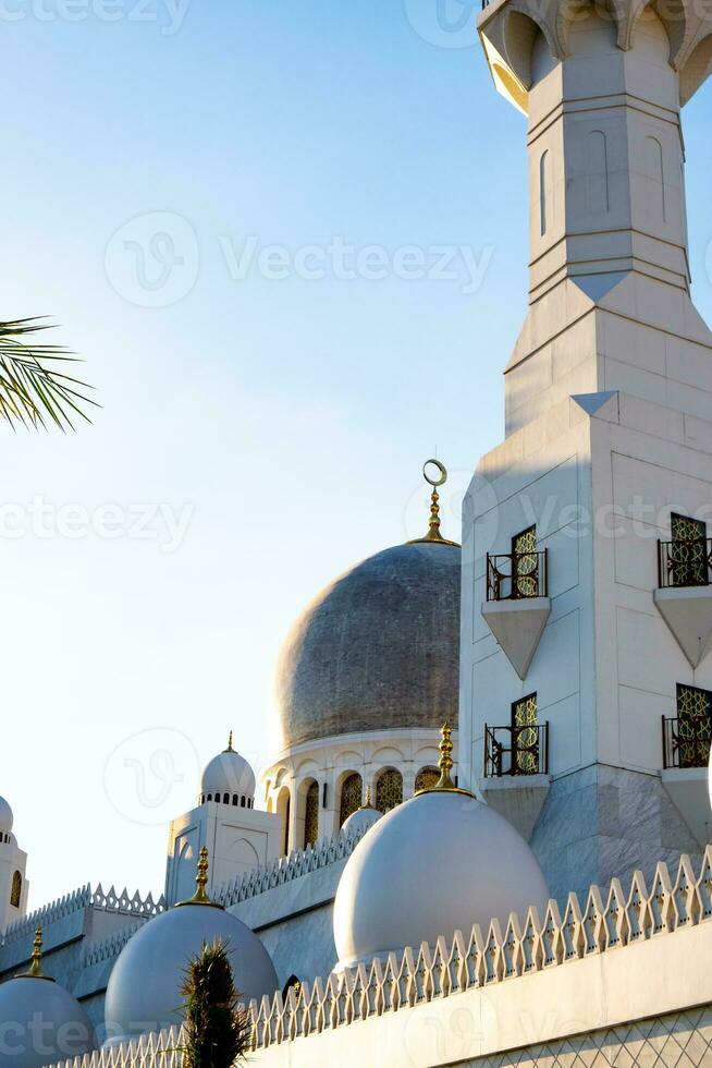 Weiß Kuppel Moschee islamisch Gebäude foto