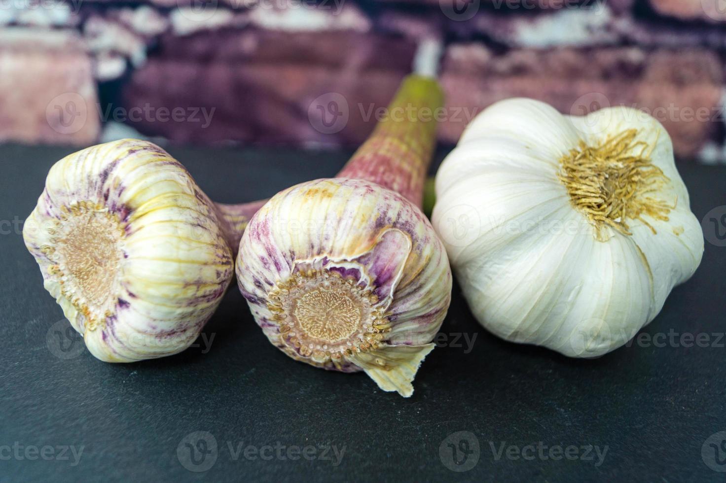 Knoblauch die Heil- und Heilpflanze foto