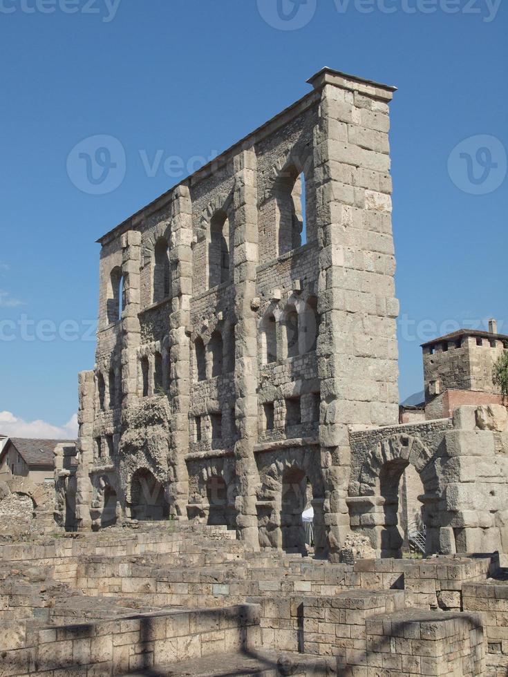 römisches theater aosta foto